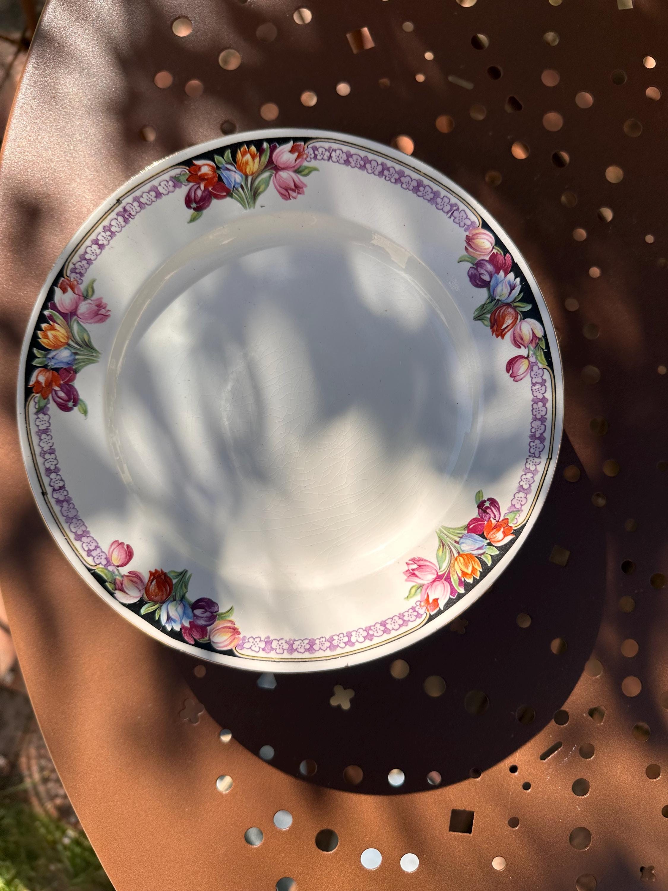 8 antique Saint-Amand dessert plates – Tulip decor