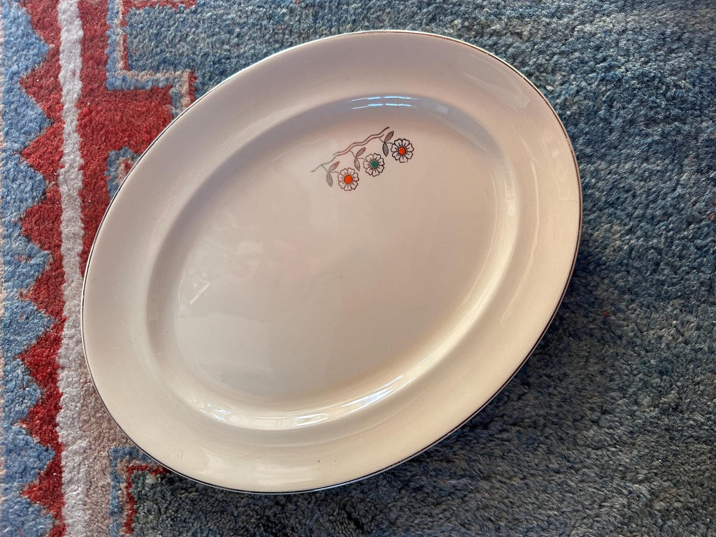Plat ovale ancien Johnson Bros – Modèle Victorian