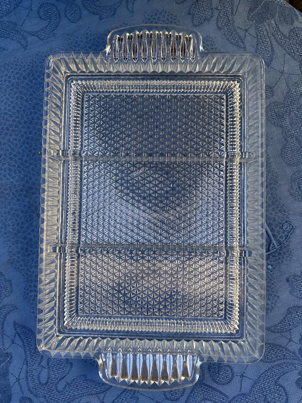 Plateau apéritif compartimenté en verre moulé Art Déco