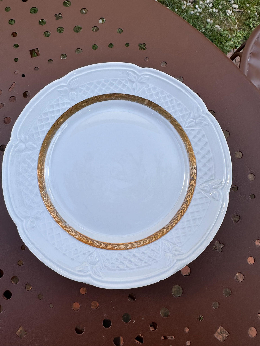 Assiettes à dessert Vintage Berry Haute Porcelaine France - 19 cm - Dorure Laurier & Relief - Petit prix - lot de 6