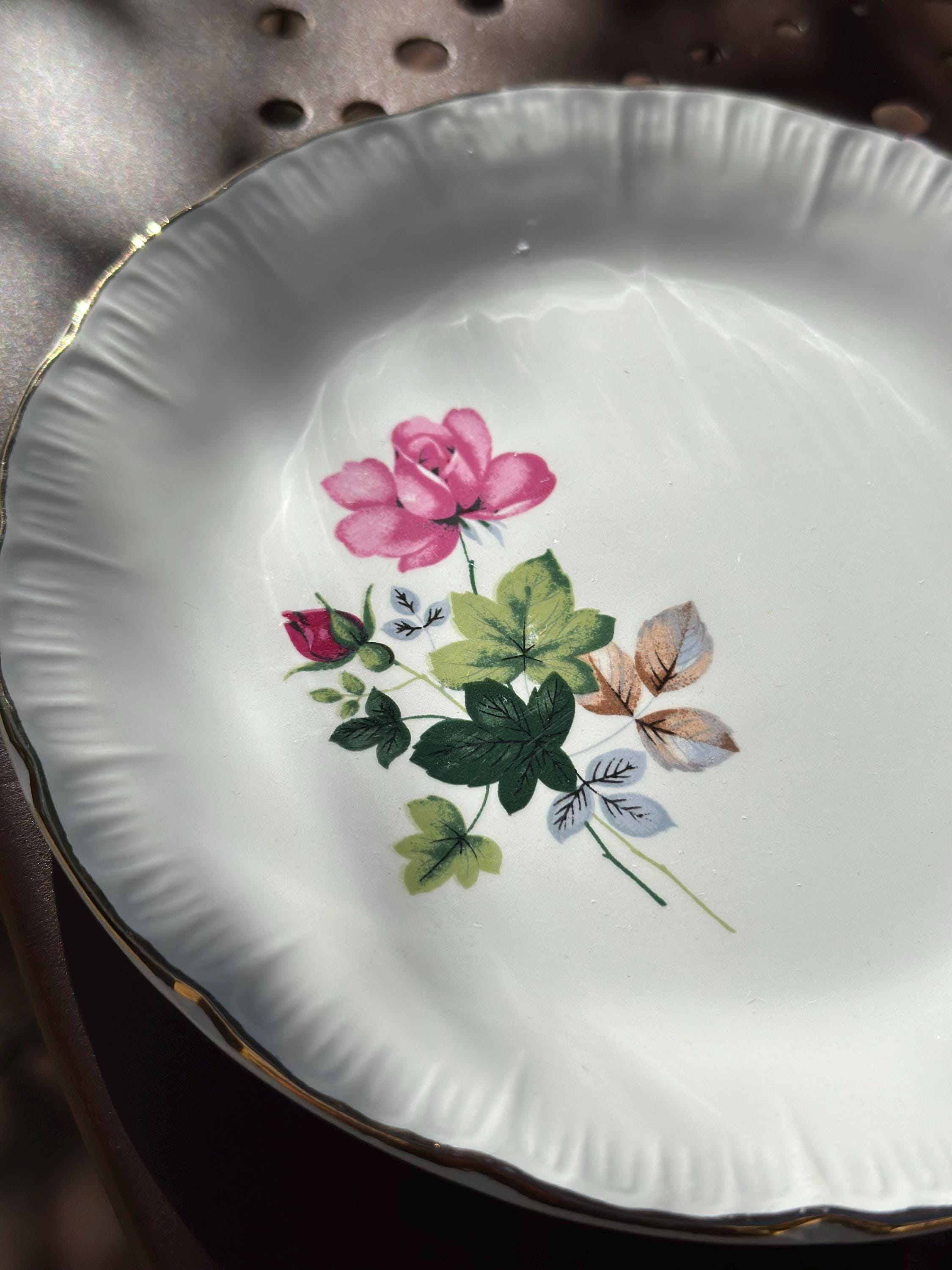 Lot de 3 Assiettes à Dessert Digoin Sarreguemines "Baccarat" – Roses & Or