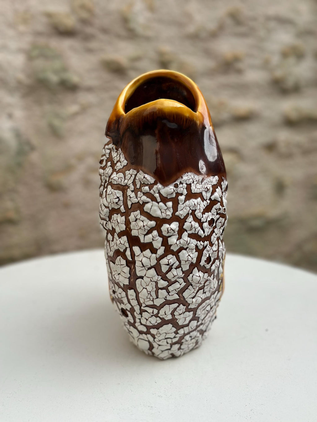 Vase pichet poisson zoomorphe – Céramique vintage marron et écume blanche