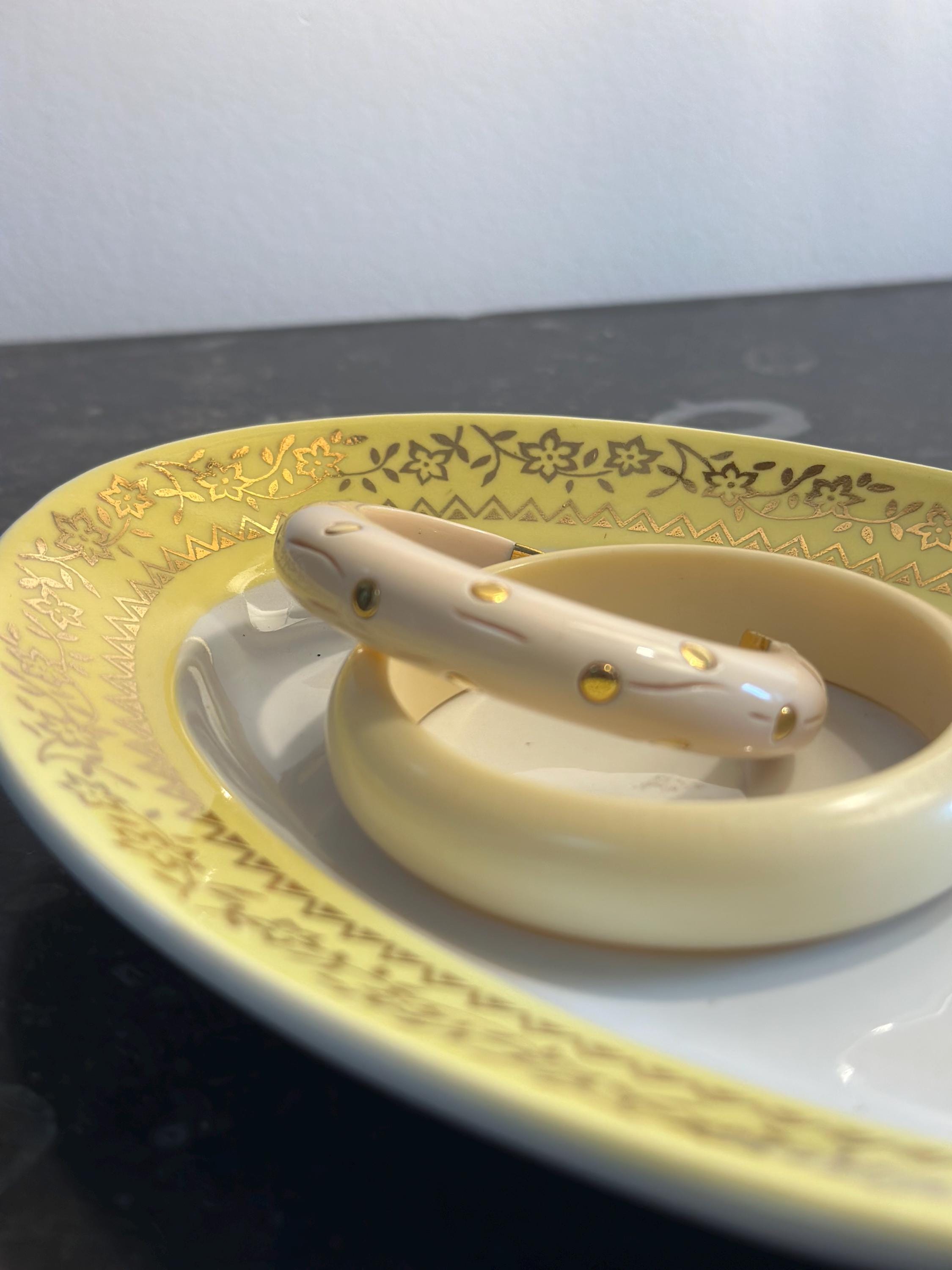 Lot de 2 Raviers Vintage Jaune Pastel et Frise Florale Dorée