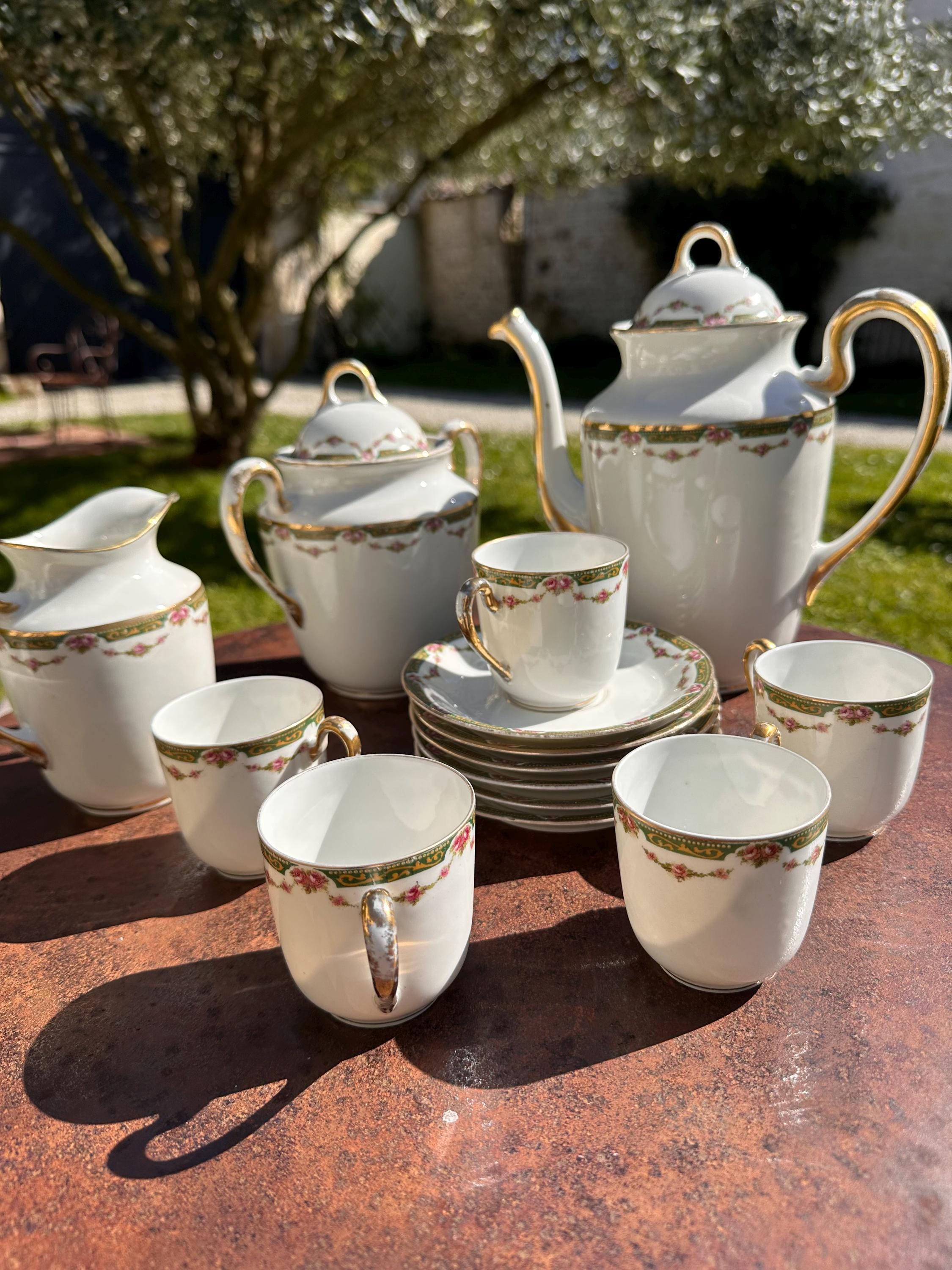 Limoges porcelain coffee set M&D Paulhat – Rose and gold decor