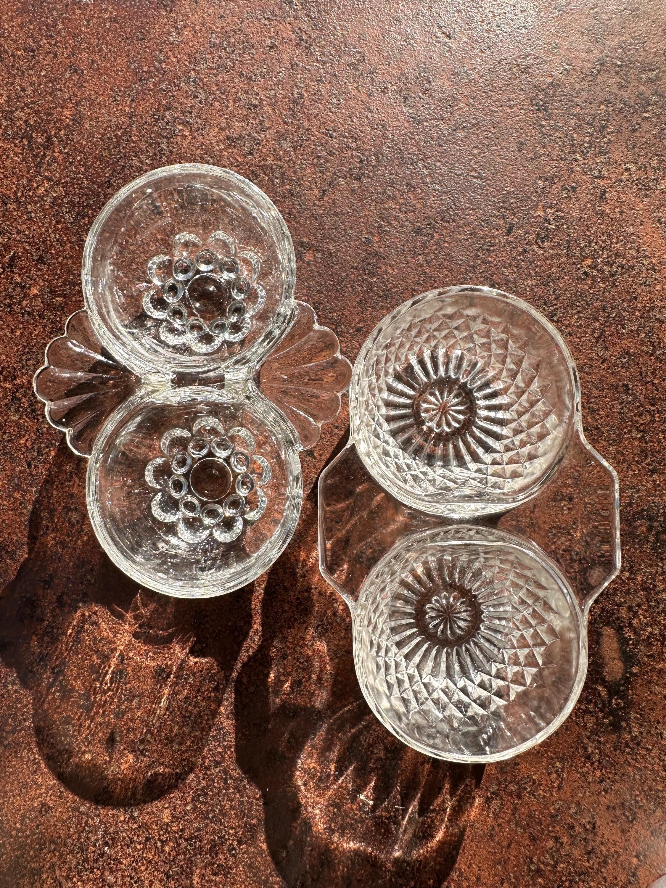 Salières Doubles Anciennes en Verre Moulé - Détournables en Bougeoirs de Table - Style Art Déco -Pointes de Diamant-Hobnail - lot de 2