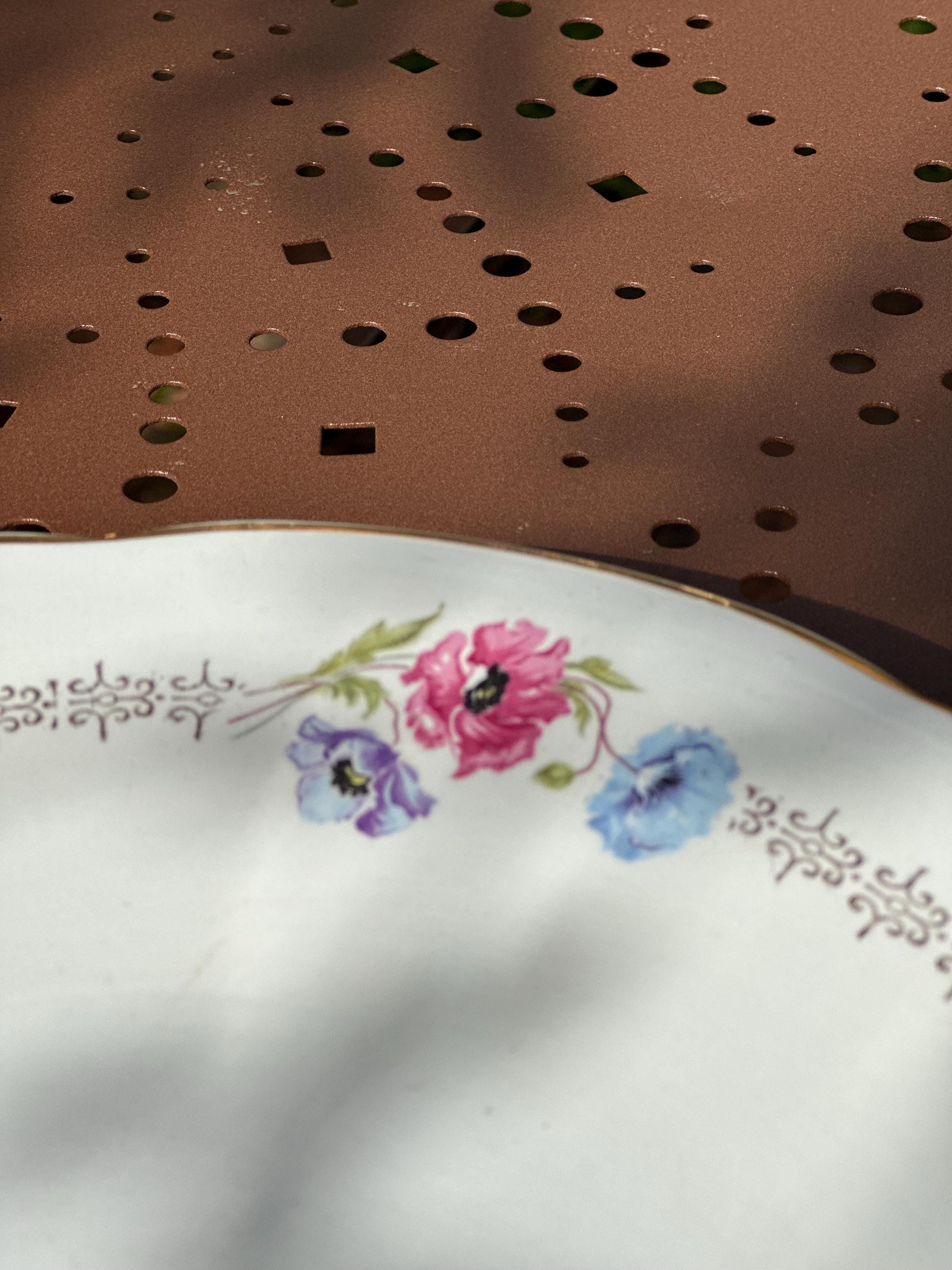 Vercor Earthenware Cake Dish – Bagatelle Model