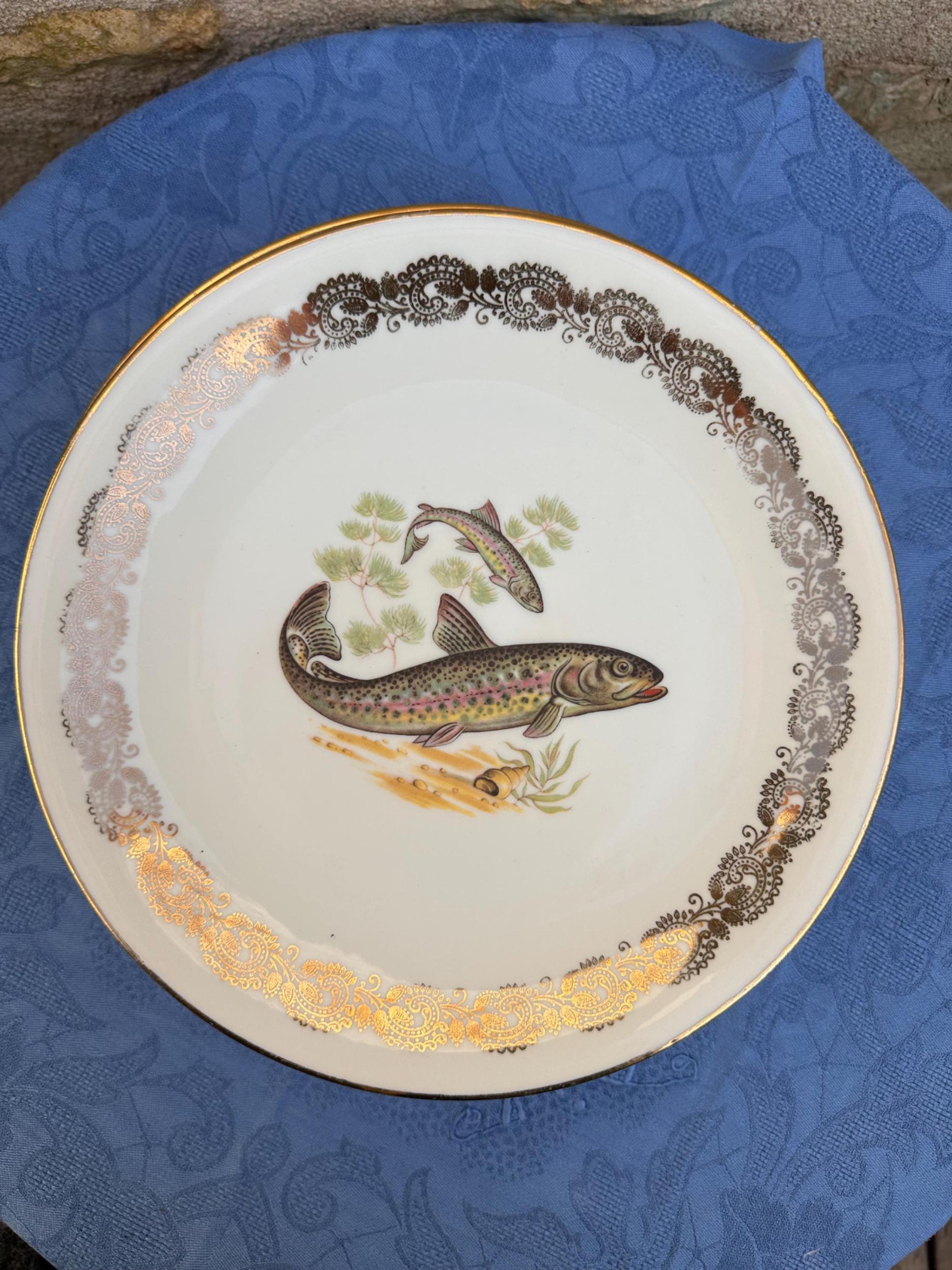 Set of 6 Vintage "Porcelaine de France" Fish Plates with Lace Gilding
