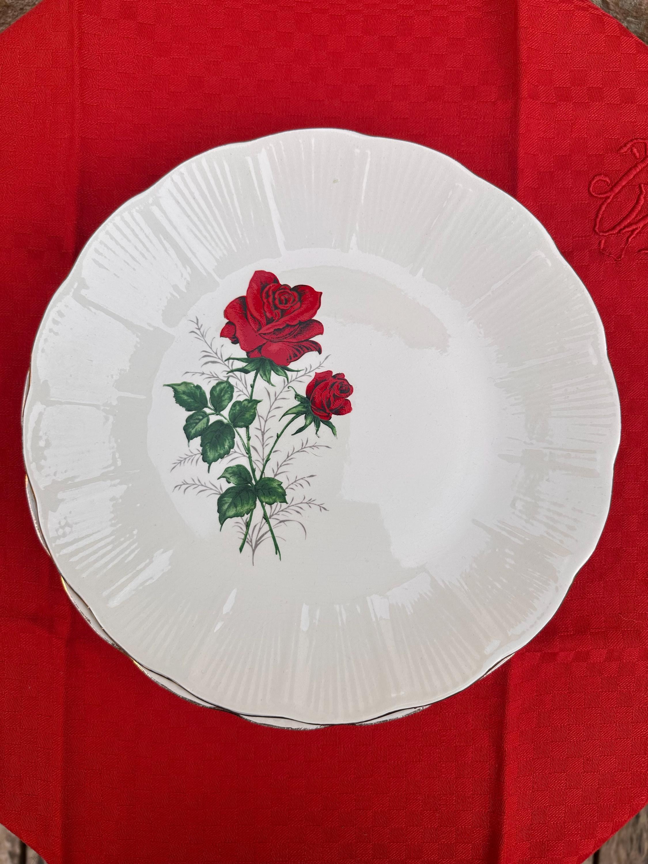 5 assiettes creuses anciennes Saint-Amand – Modèle Claudia