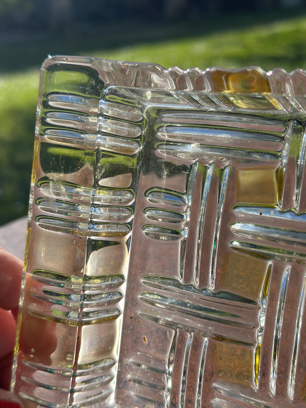 Plat compartimenté Walther Glas – Verre pressé effet cannage et ambre