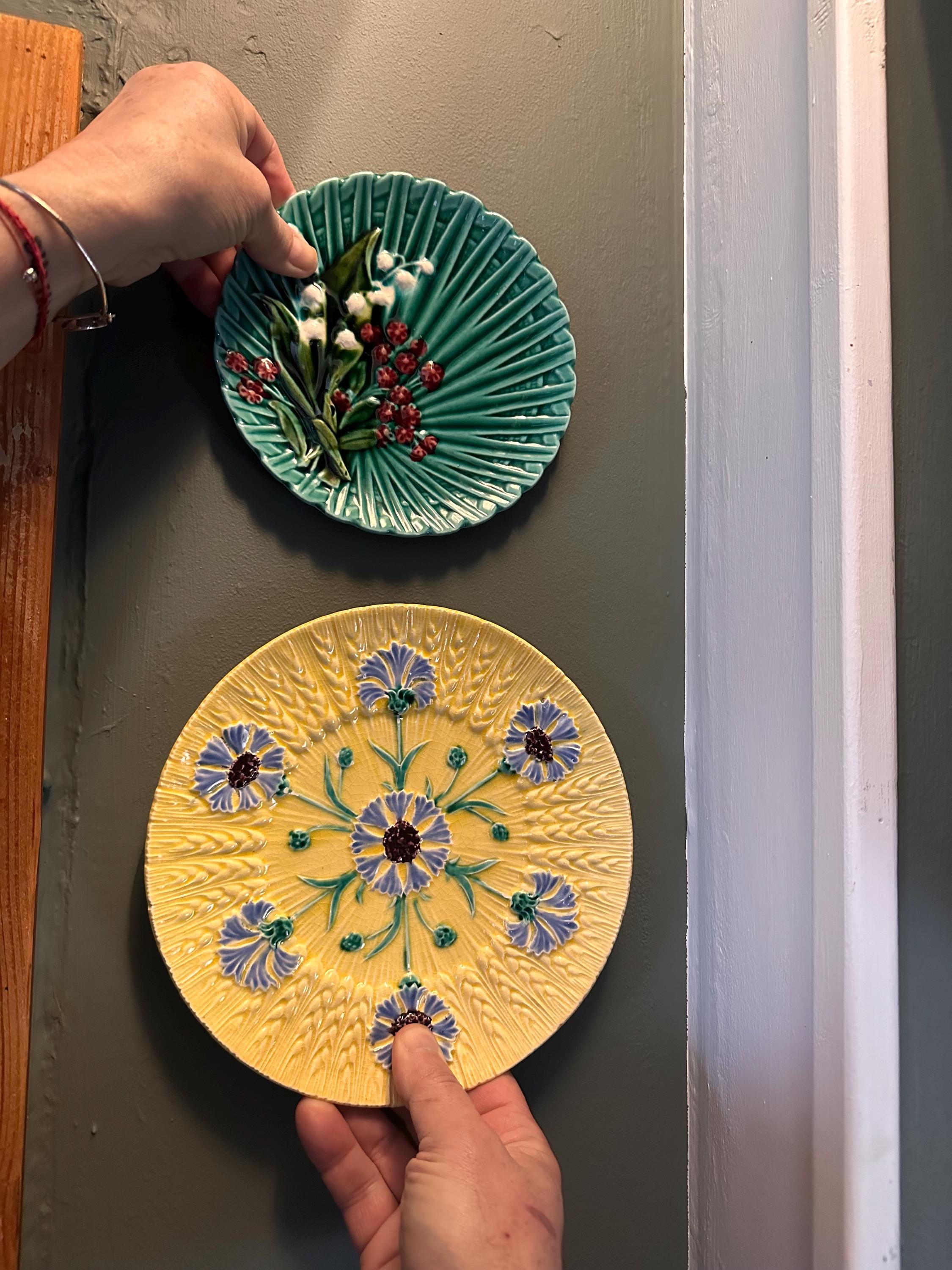 Antique yellow majolica plate – Wheat and cornflower motif