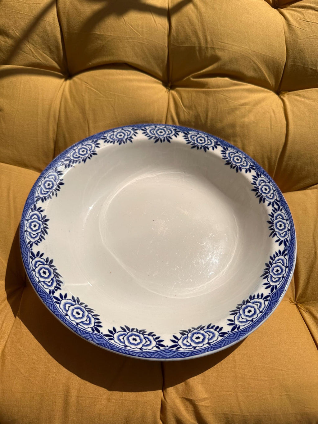 Grand plat creux en faïence Sarreguemines – Modèle Capri