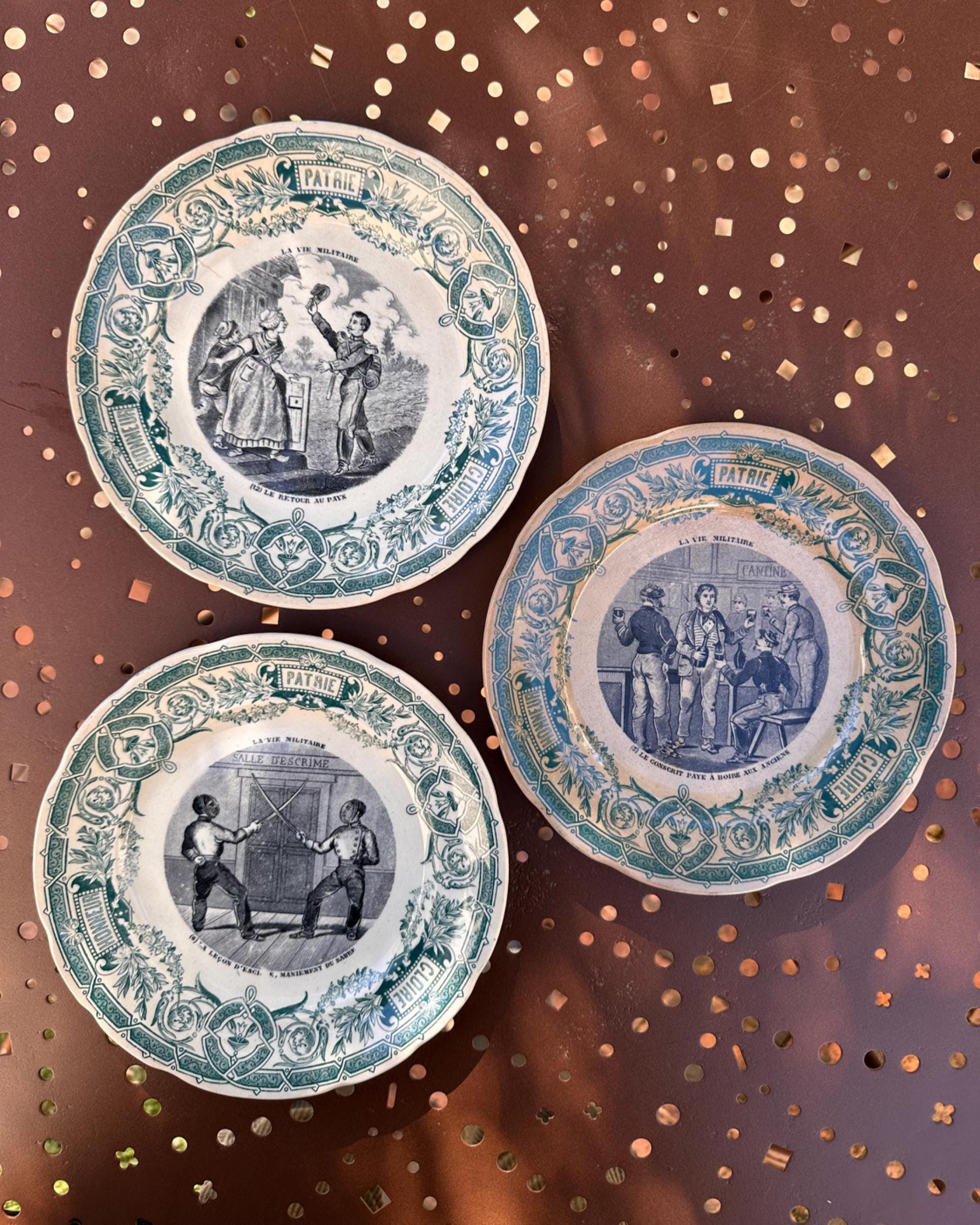 Lot de 3 Assiettes Parlantes Sarreguemines "La Vie Militaire" – Fin XIXe