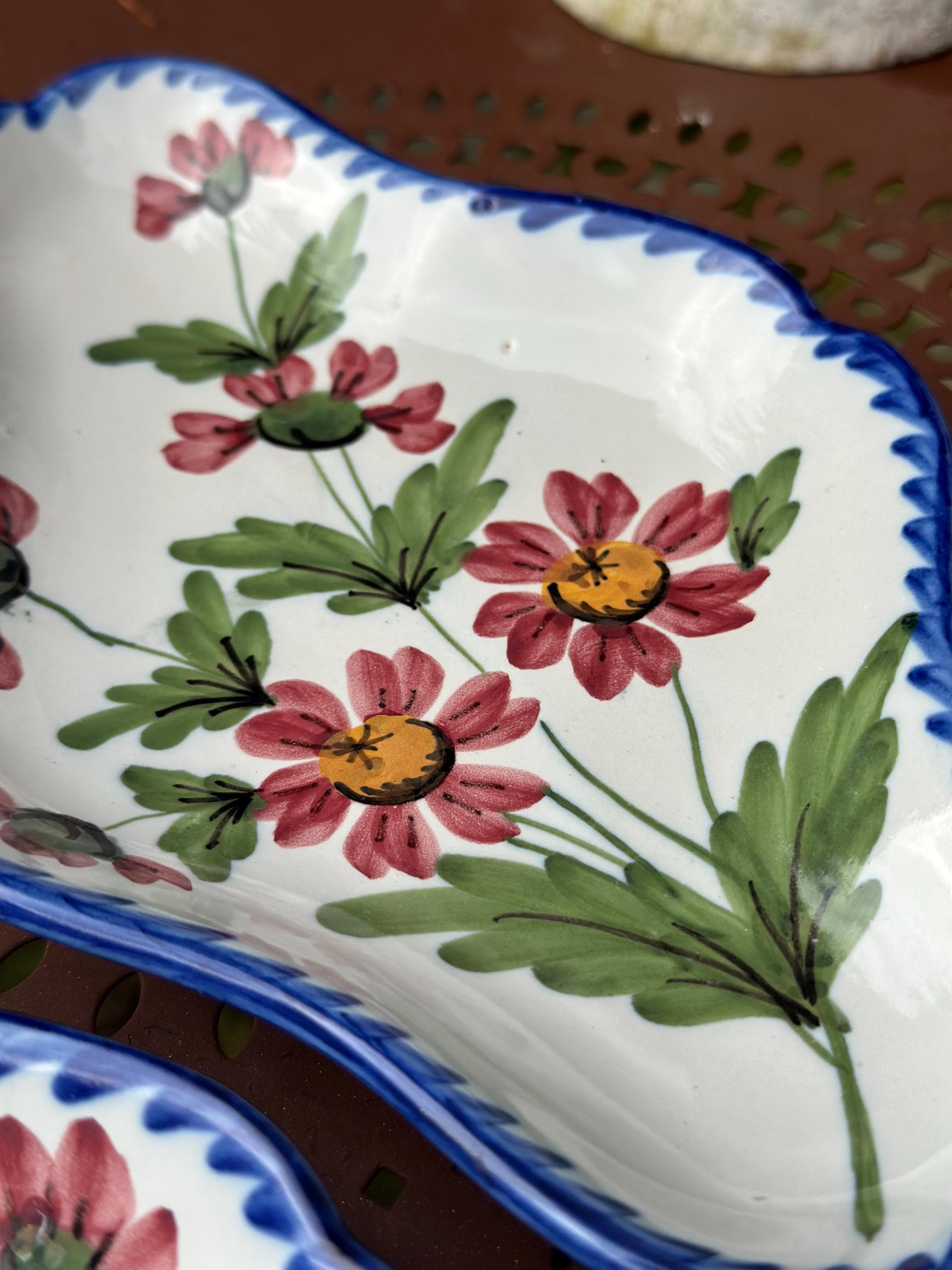 Vintage Ceramic Dish Bowls – Hand-Painted Floral Decor – Retro Trinket Dish or Ramekin – Chic Country Charm - set of 2