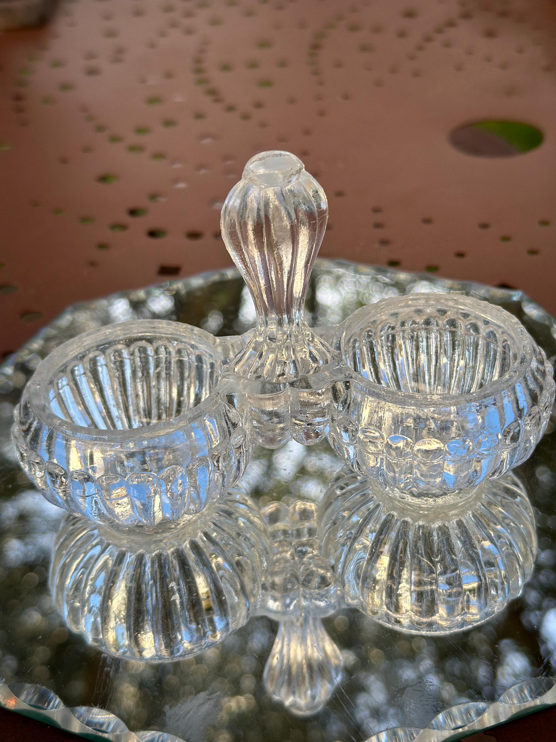 Paire de Salières Doubles en Verre Moulé Portieux – Bougeoirs de Table Rétro