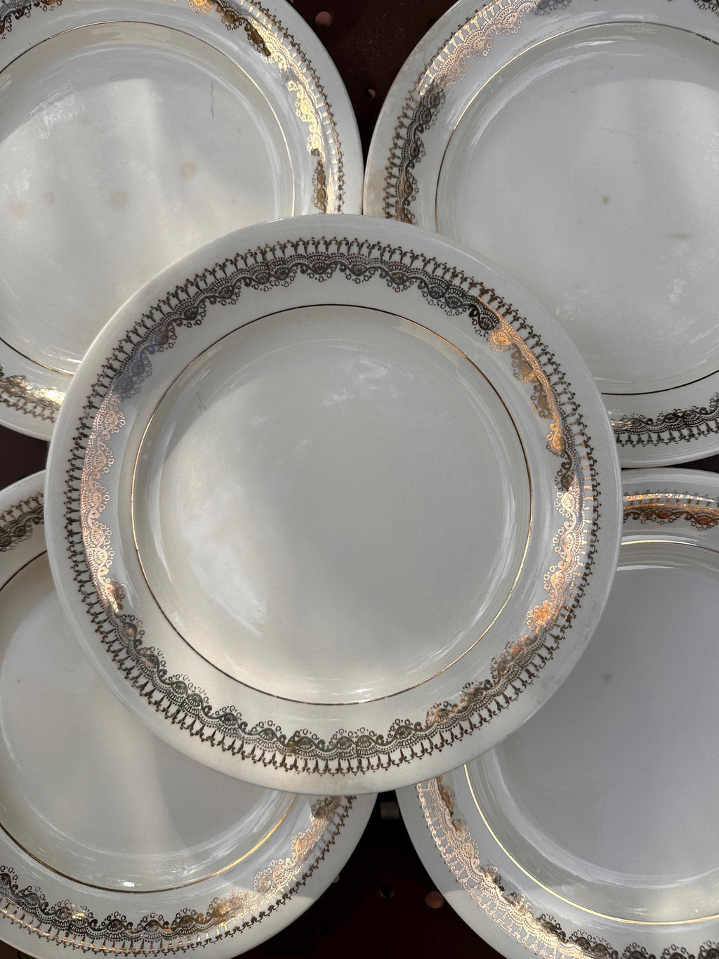 10 assiettes plates Villeroy & Boch – Frise dentelle dorée ancienne