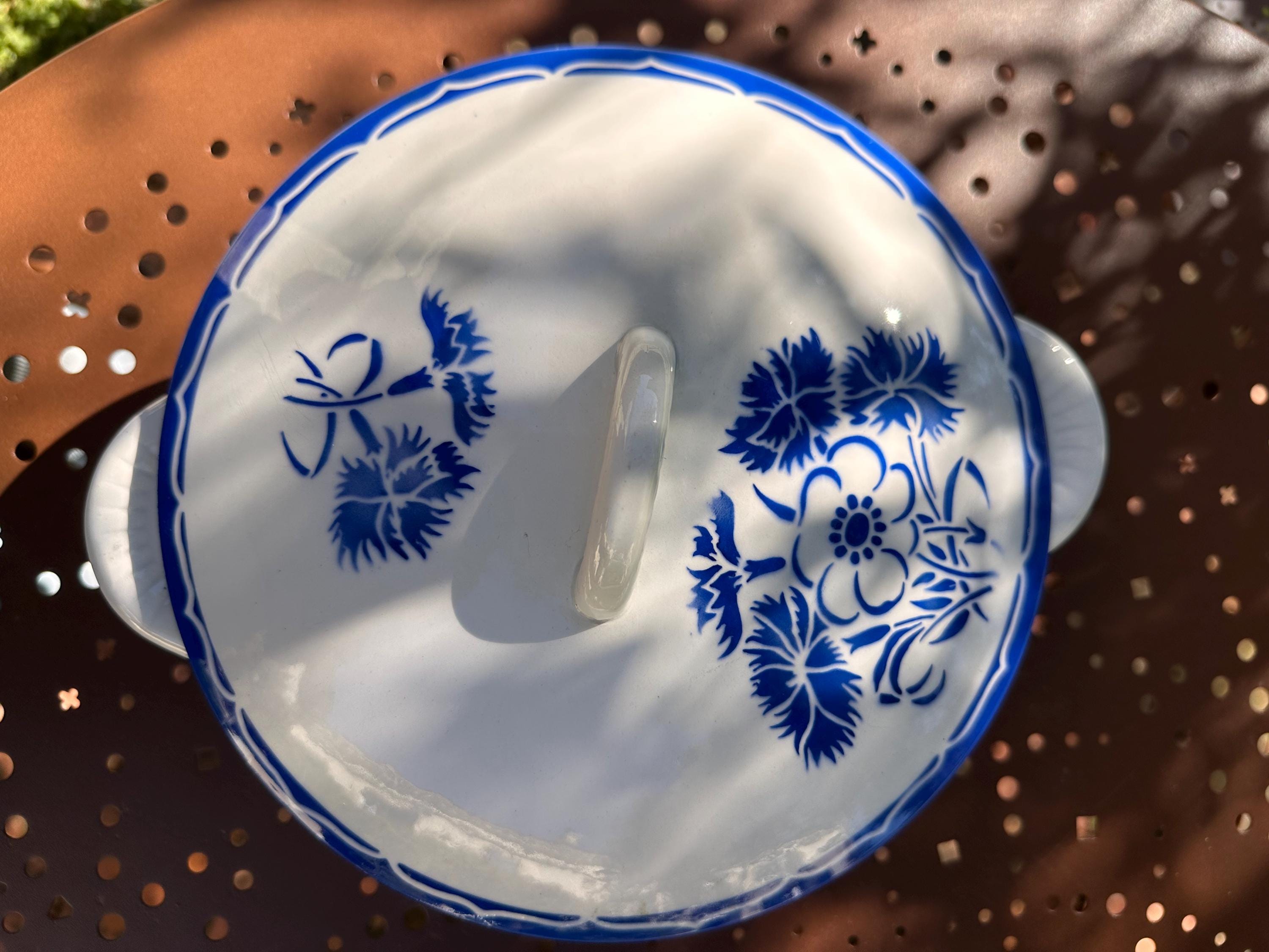 Antique semi-porcelain soup tureen, Lunéville – Annecy pattern