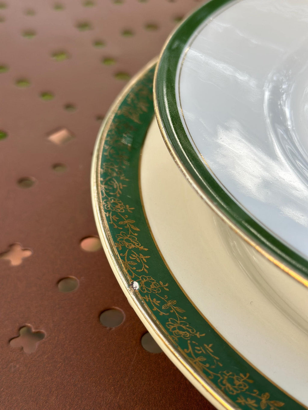 Grand plat de service Sarreguemines – Modèle Berry ancien