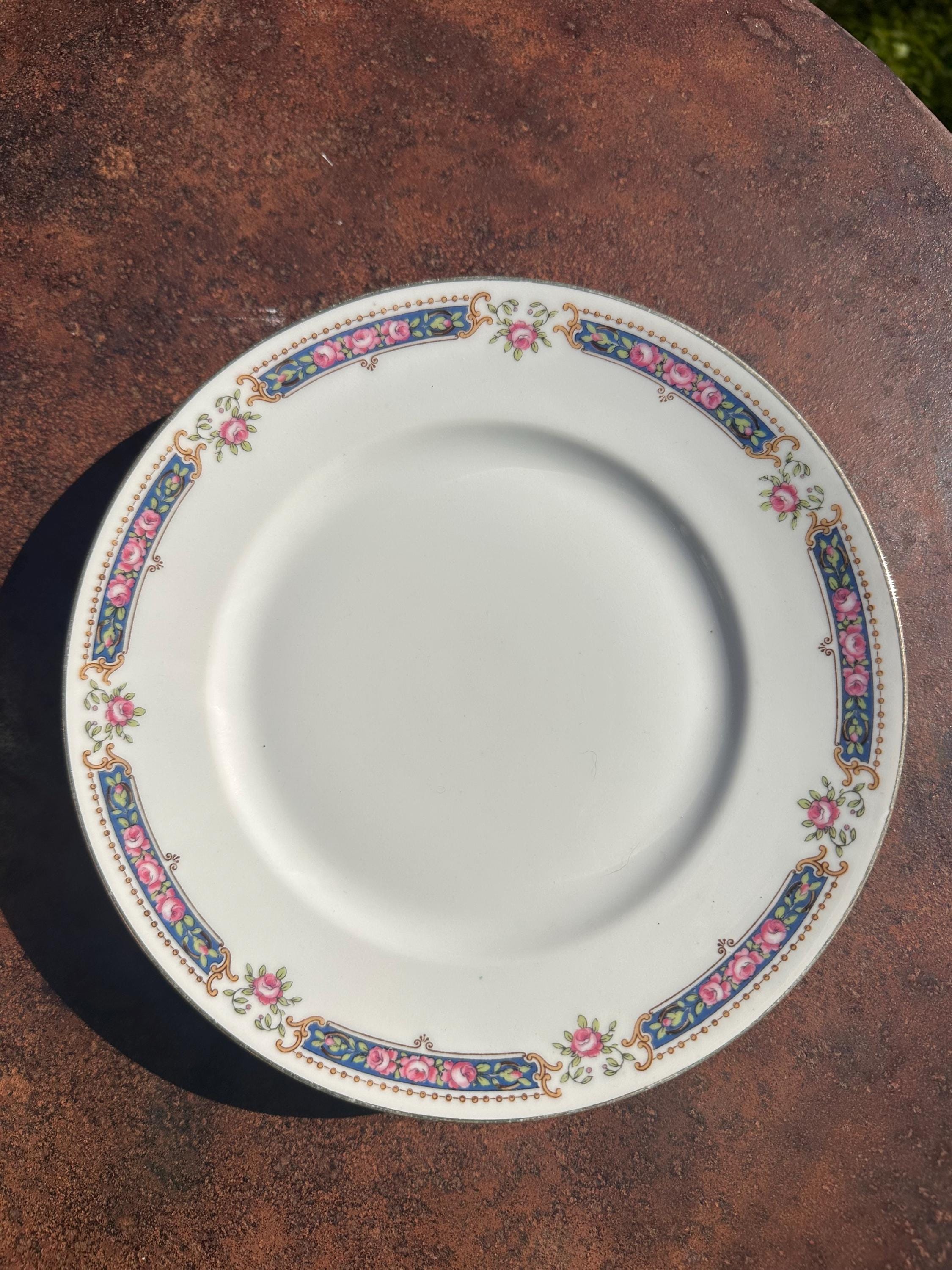 6 assiettes à dessert Bernardaud Limoges – Porcelaine ancienne
