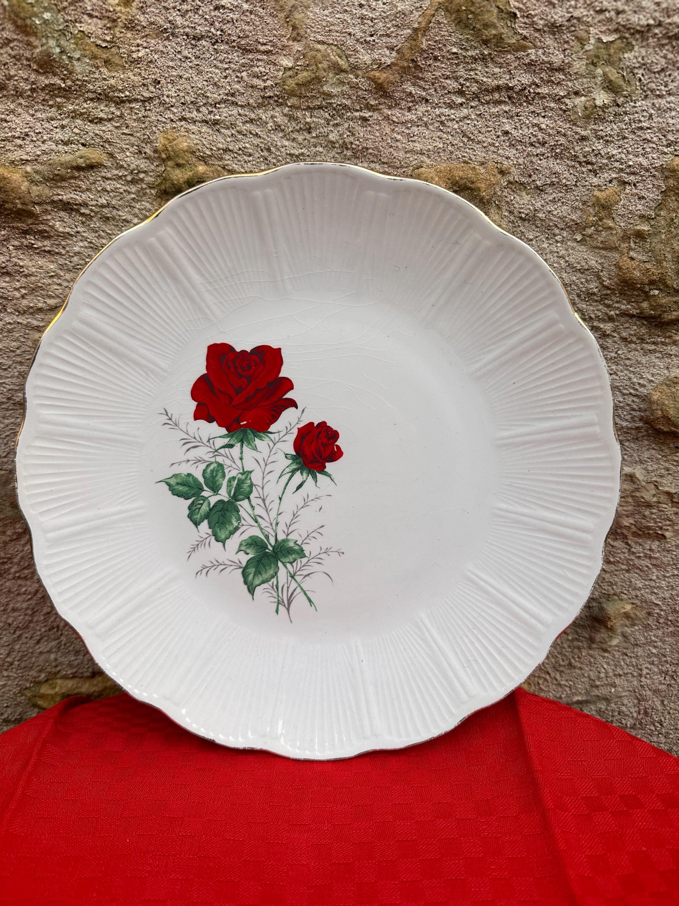 5 assiettes creuses anciennes Saint-Amand – Modèle Claudia