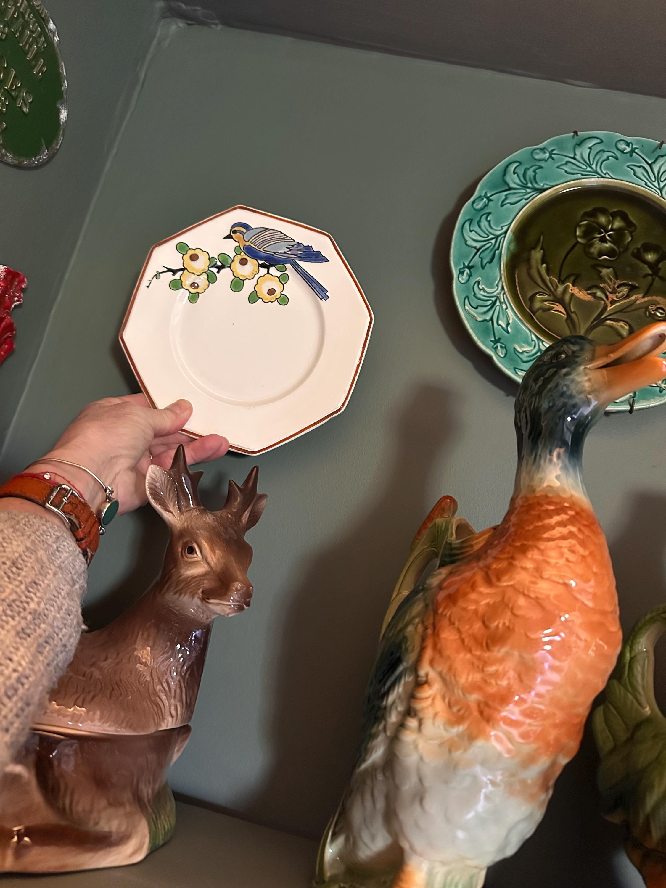 Assiette octogonale Longwy – Motif oiseau Art Déco