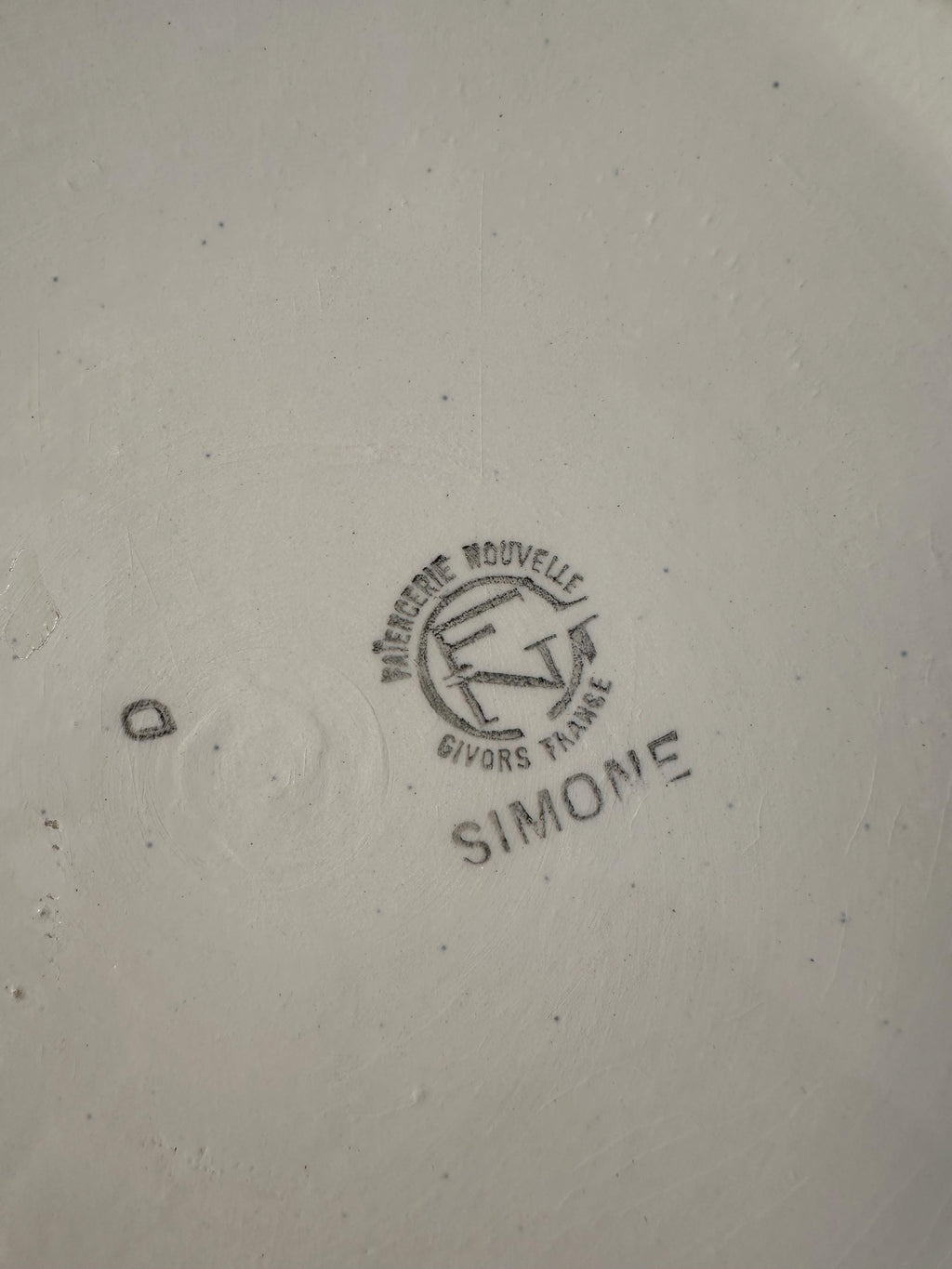 Légumier ancien en faïence de Givors – Modèle Simone