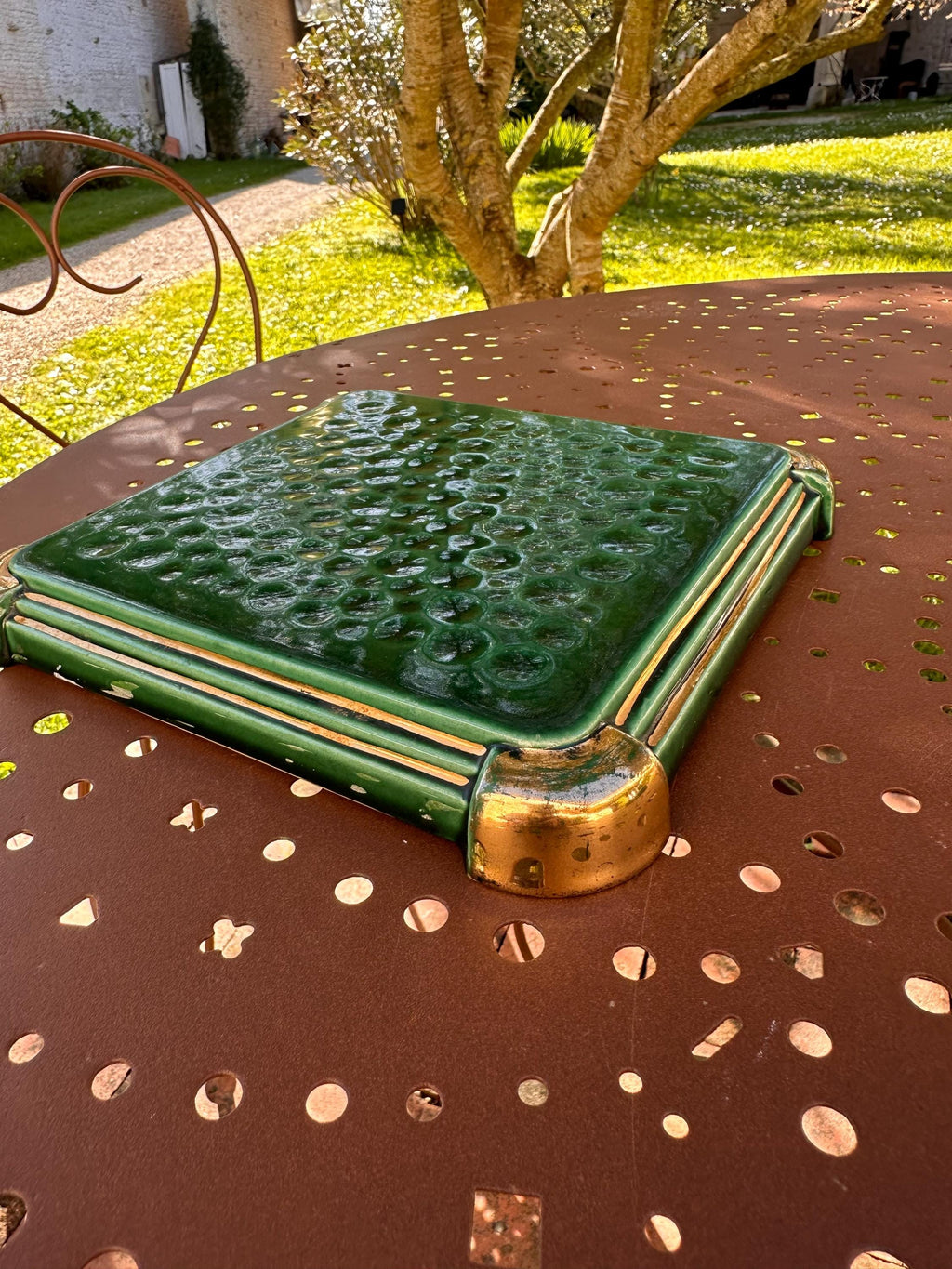 Dessous-de-plat ancien en céramique Poët-Laval – Vert émeraude