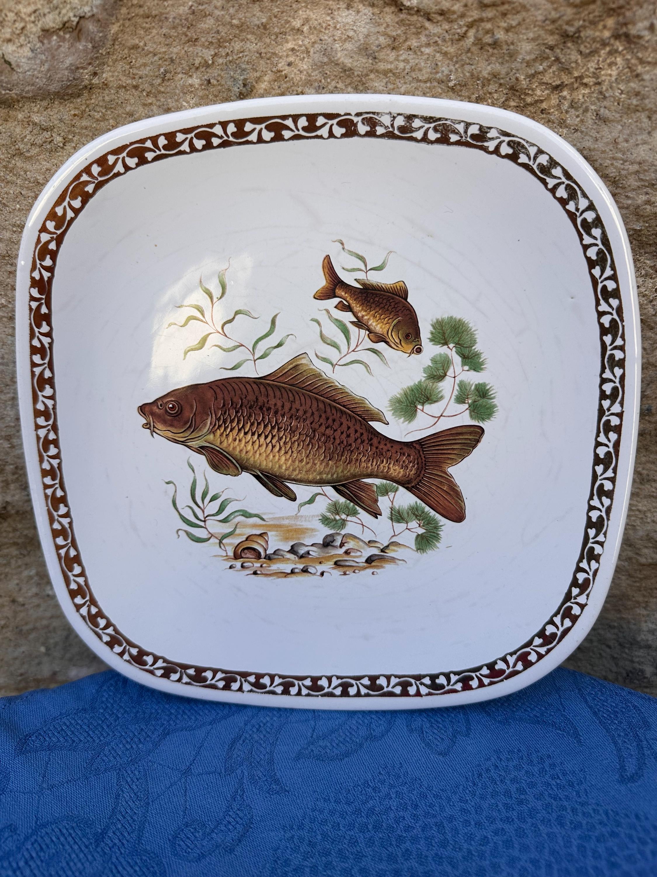 Set of 5+1 Longchamp Square Fish Plates, Porcelain and Gilding