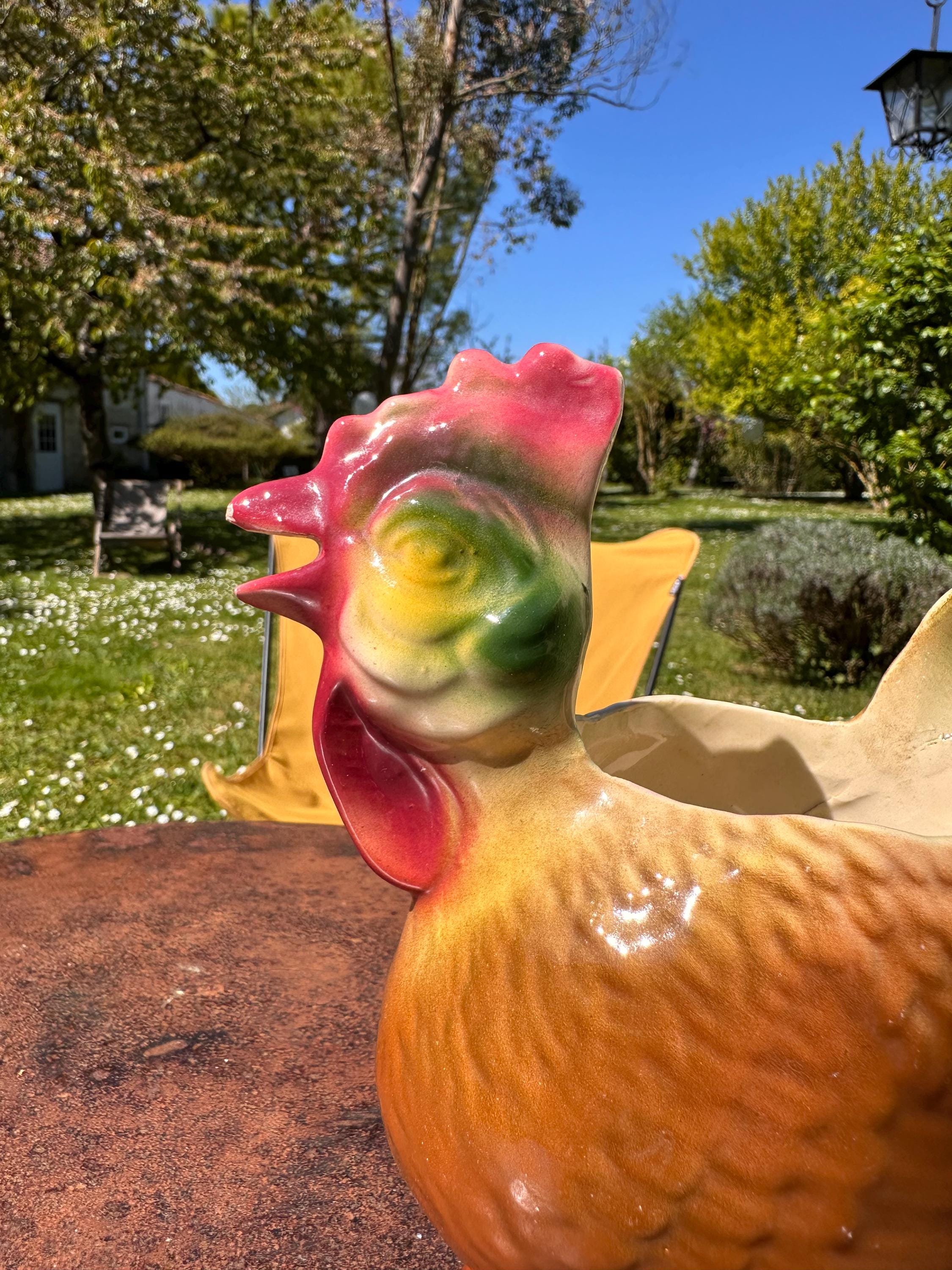 Antique rooster pitcher in slipware – Shabby chic style