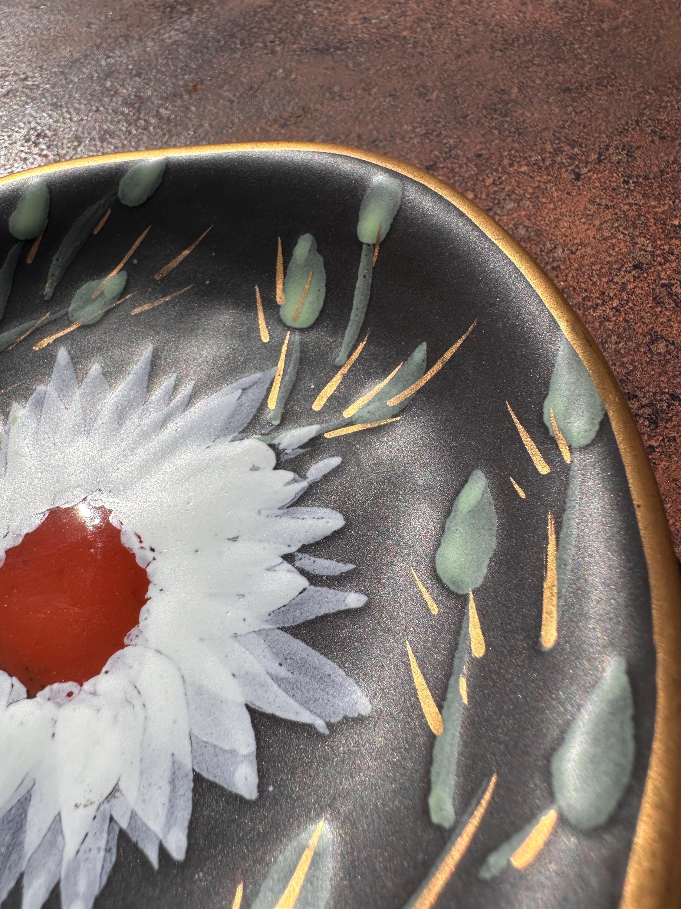 Black Vallauris Change Tray – Retro Floral Decor and Gilding