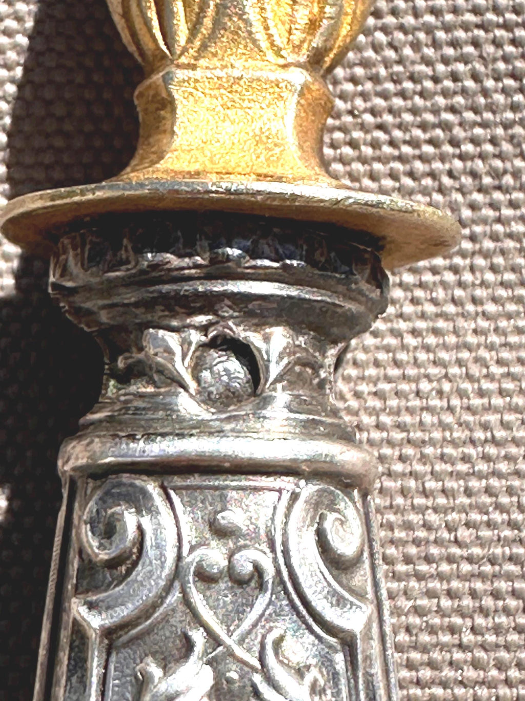 Pelle à gâteau ancienne en argent fourré et métal doré – Style Rocaille