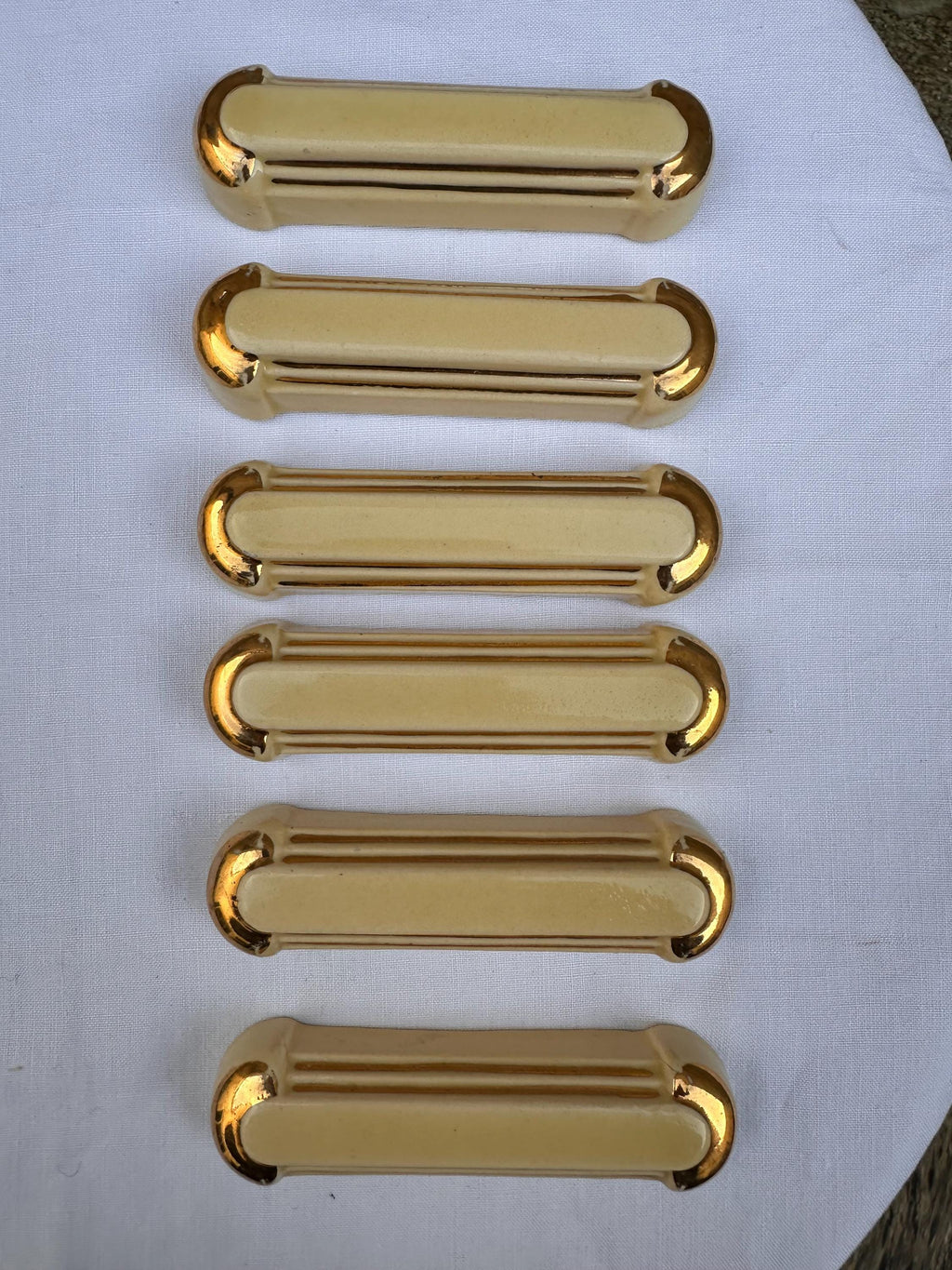 Porte-couteaux Vintage Art Déco – Céramique Beige crème et Liserés Or – Élégance à la Française - lot de 6
