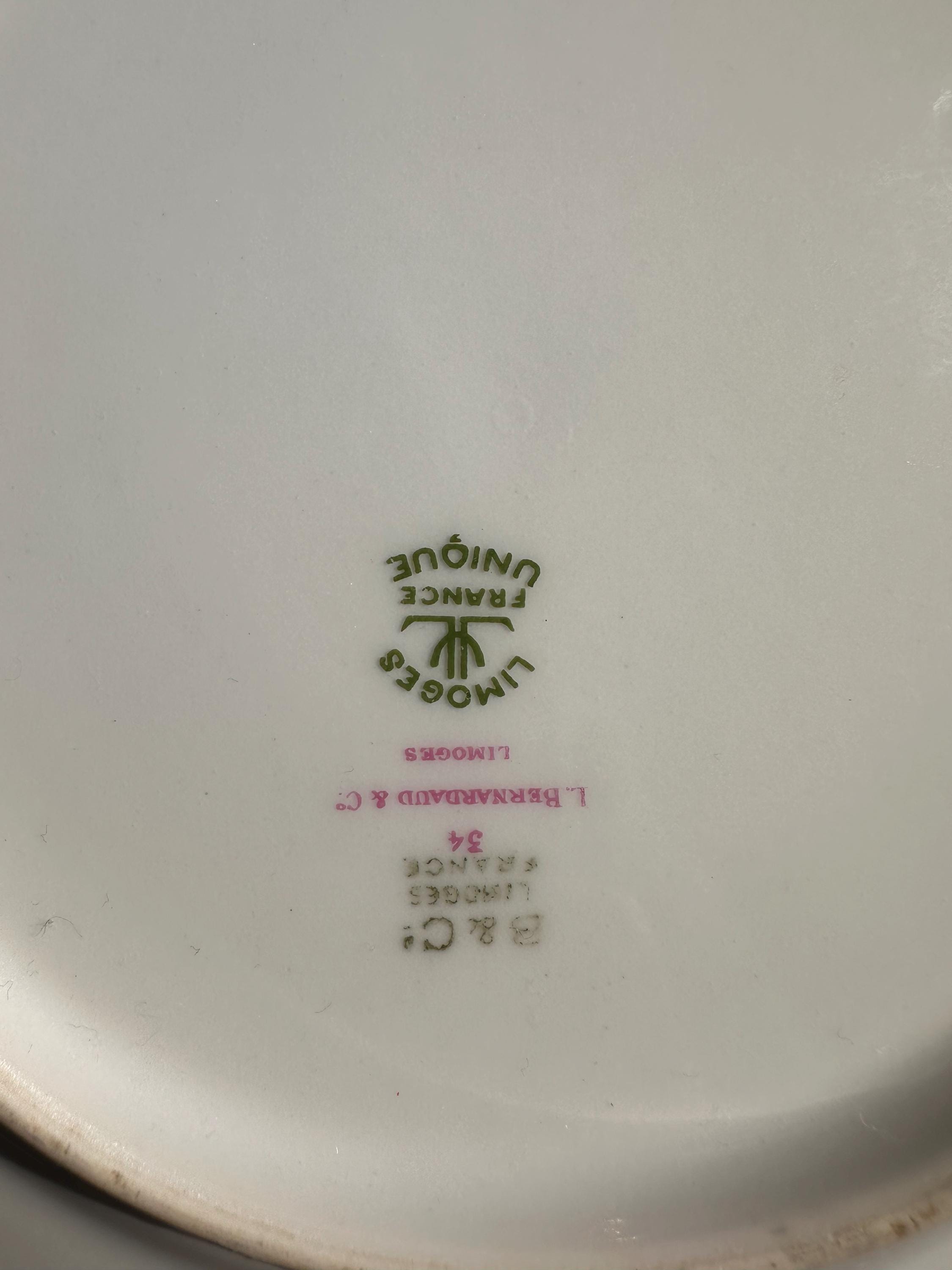 6 assiettes à dessert Bernardaud Limoges – Porcelaine ancienne