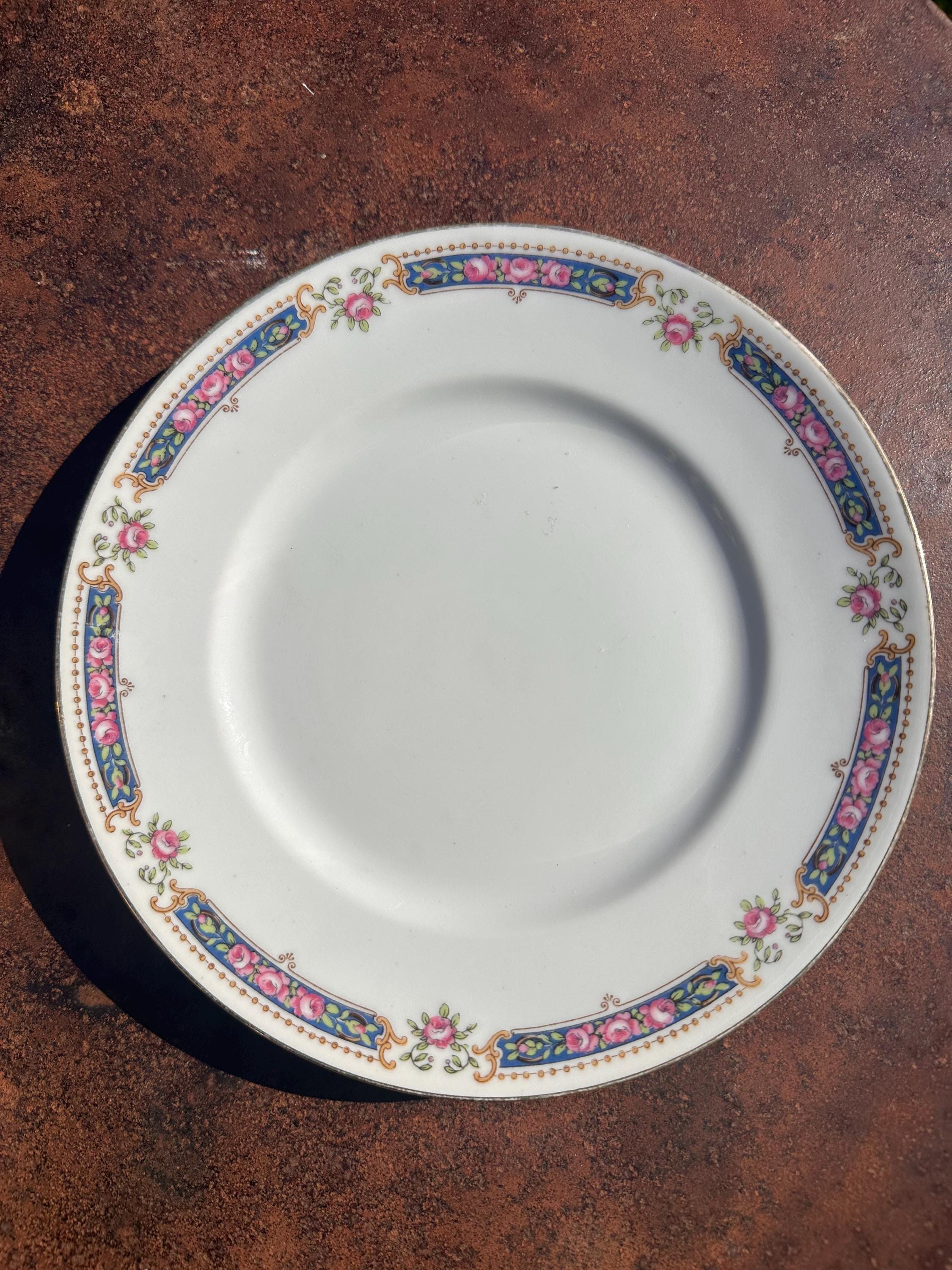 6 assiettes à dessert Bernardaud Limoges – Porcelaine ancienne