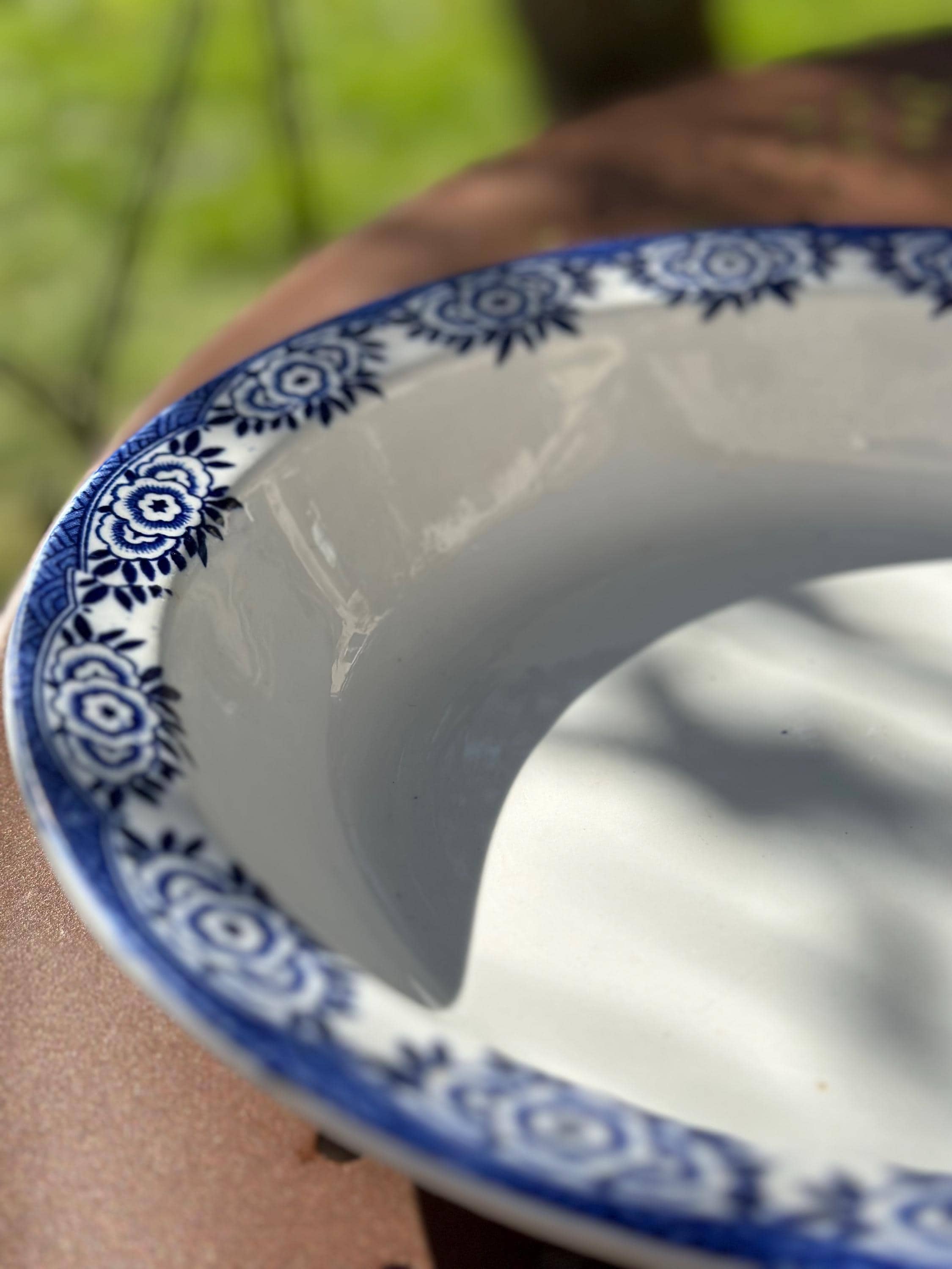 Grand plat creux ancien Sarreguemines – Modèle Capri