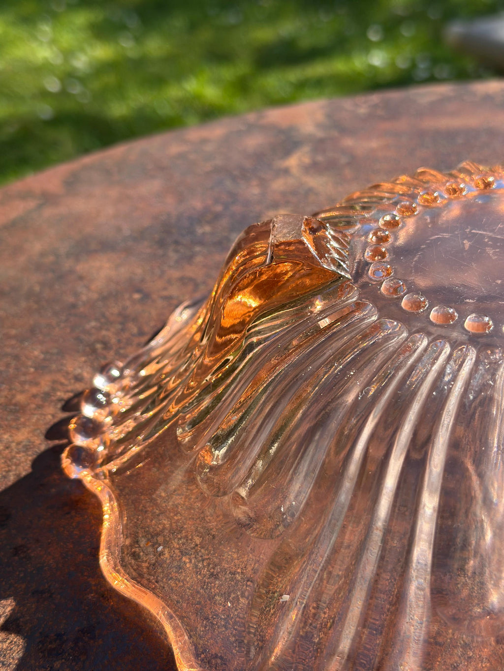 Coupe tripode ancienne en verre Rosaline – Style Art Déco