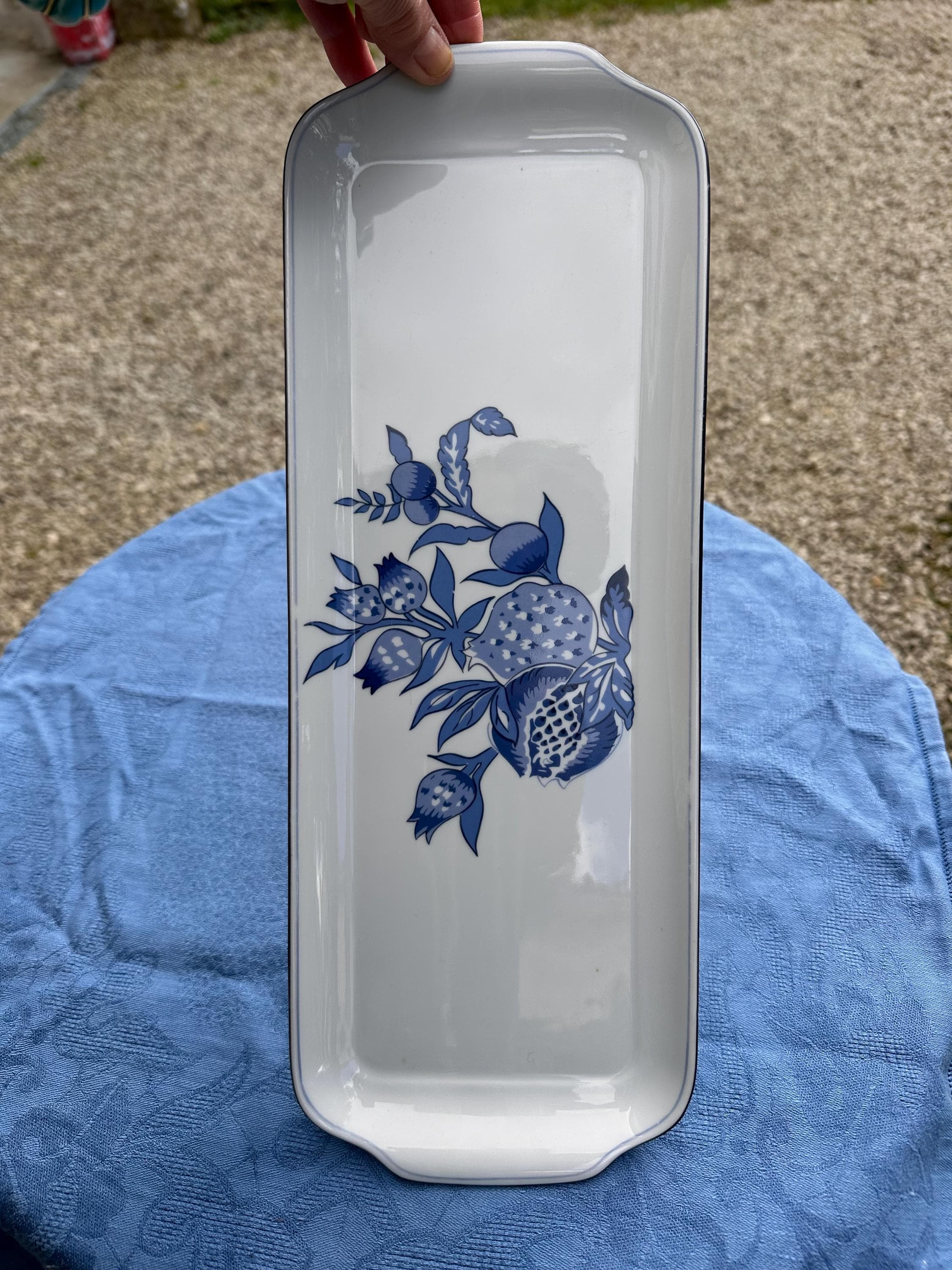 Deshoulières Porcelain Cake Platter – Bracieux model by Patrick Frey