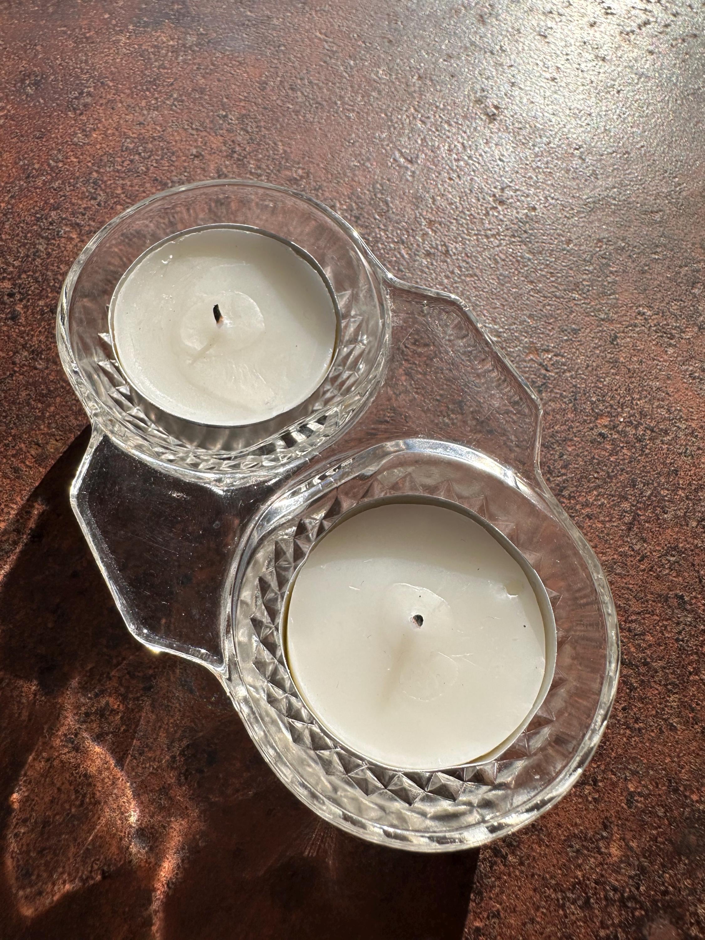 Salières Doubles Anciennes en Verre Moulé - Détournables en Bougeoirs de Table - Style Art Déco -Pointes de Diamant-Hobnail - lot de 2