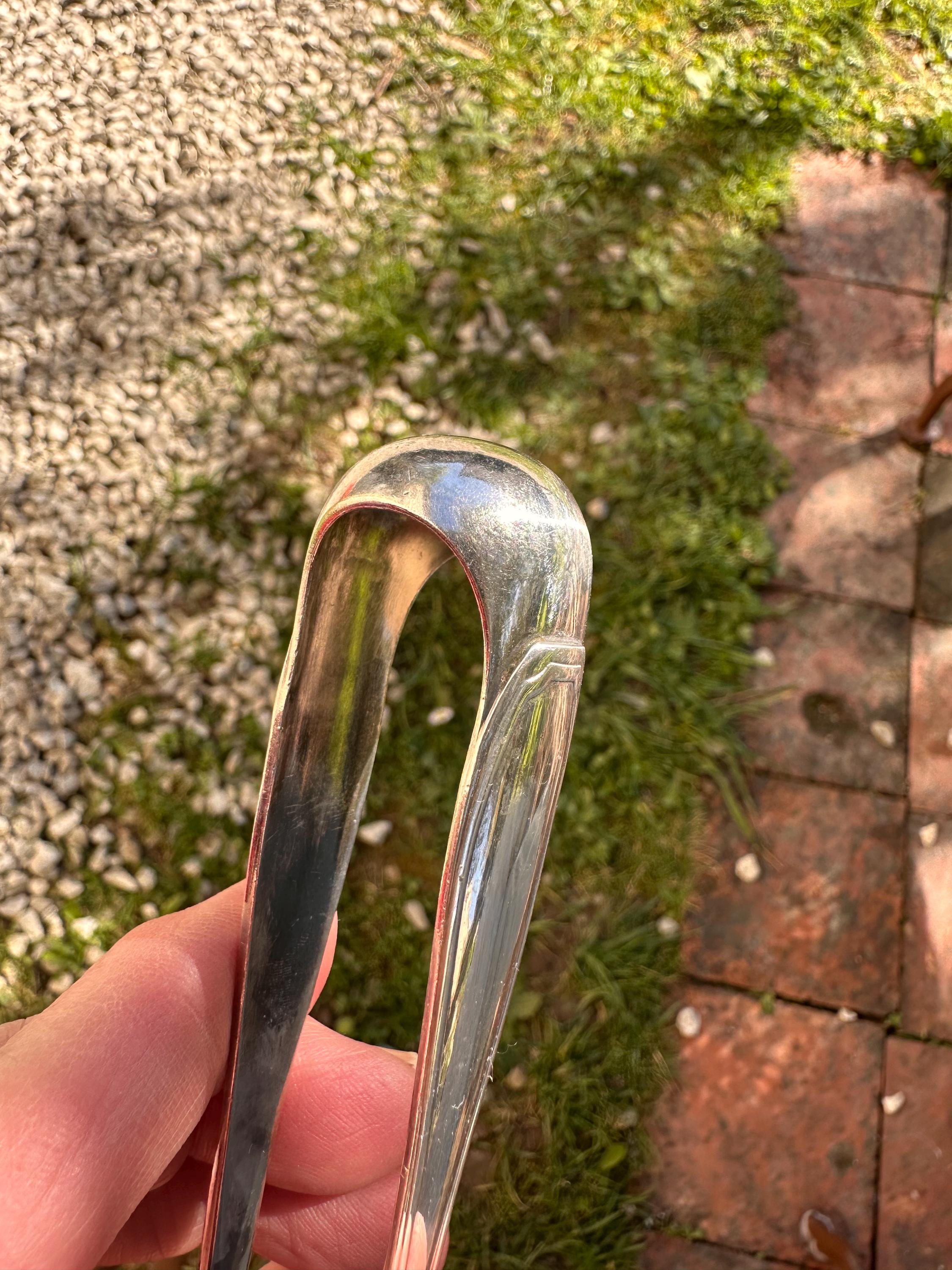 Pince à sucre en métal argenté Gundart – Style rétro