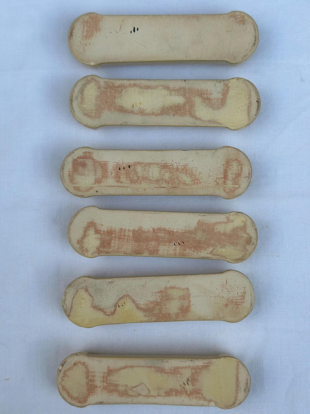 Porte-couteaux Vintage Art Déco – Céramique Beige crème et Liserés Or – Élégance à la Française - lot de 6