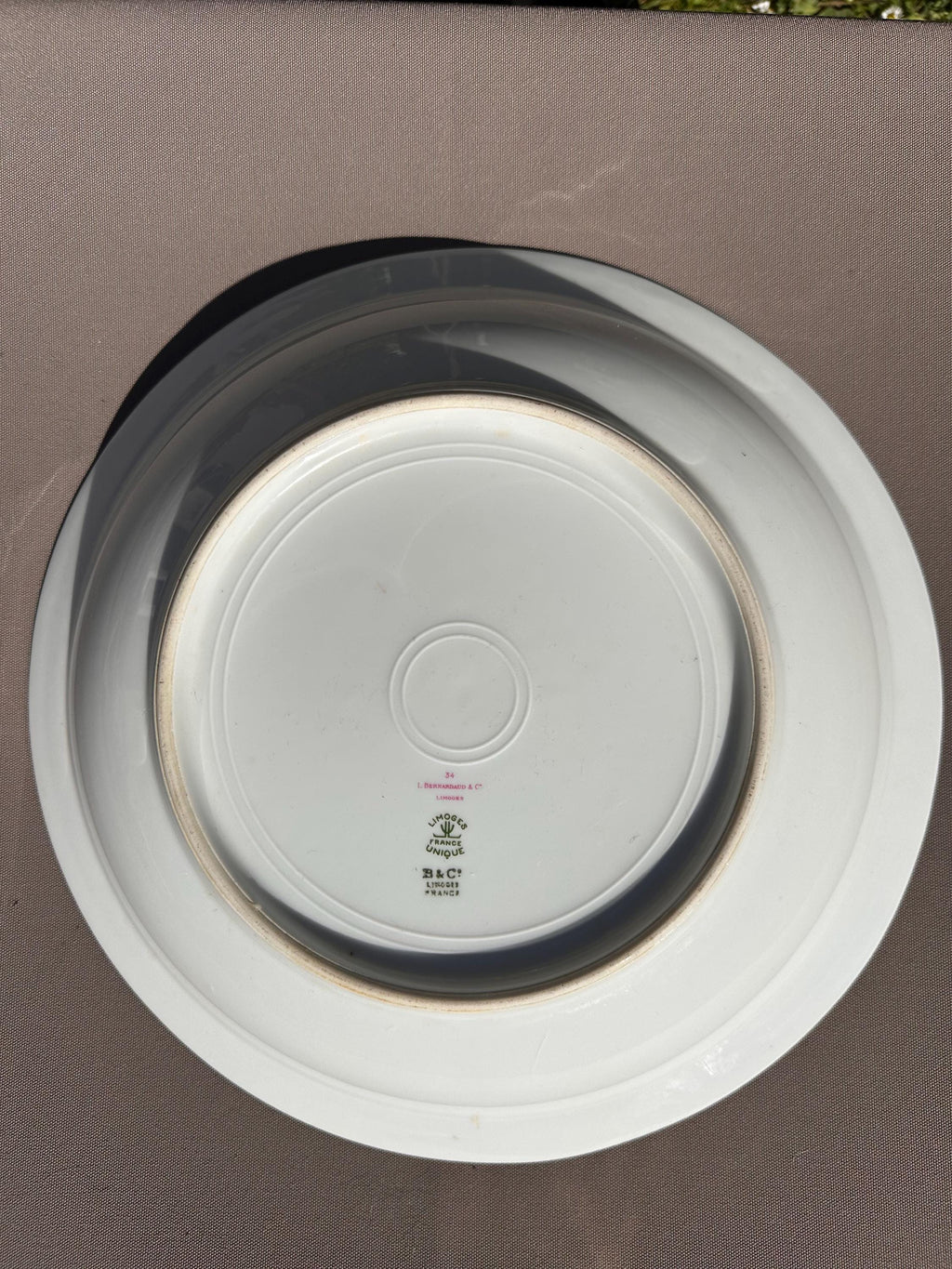 Grand plat creux Bernardaud Limoges – Porcelaine ancienne