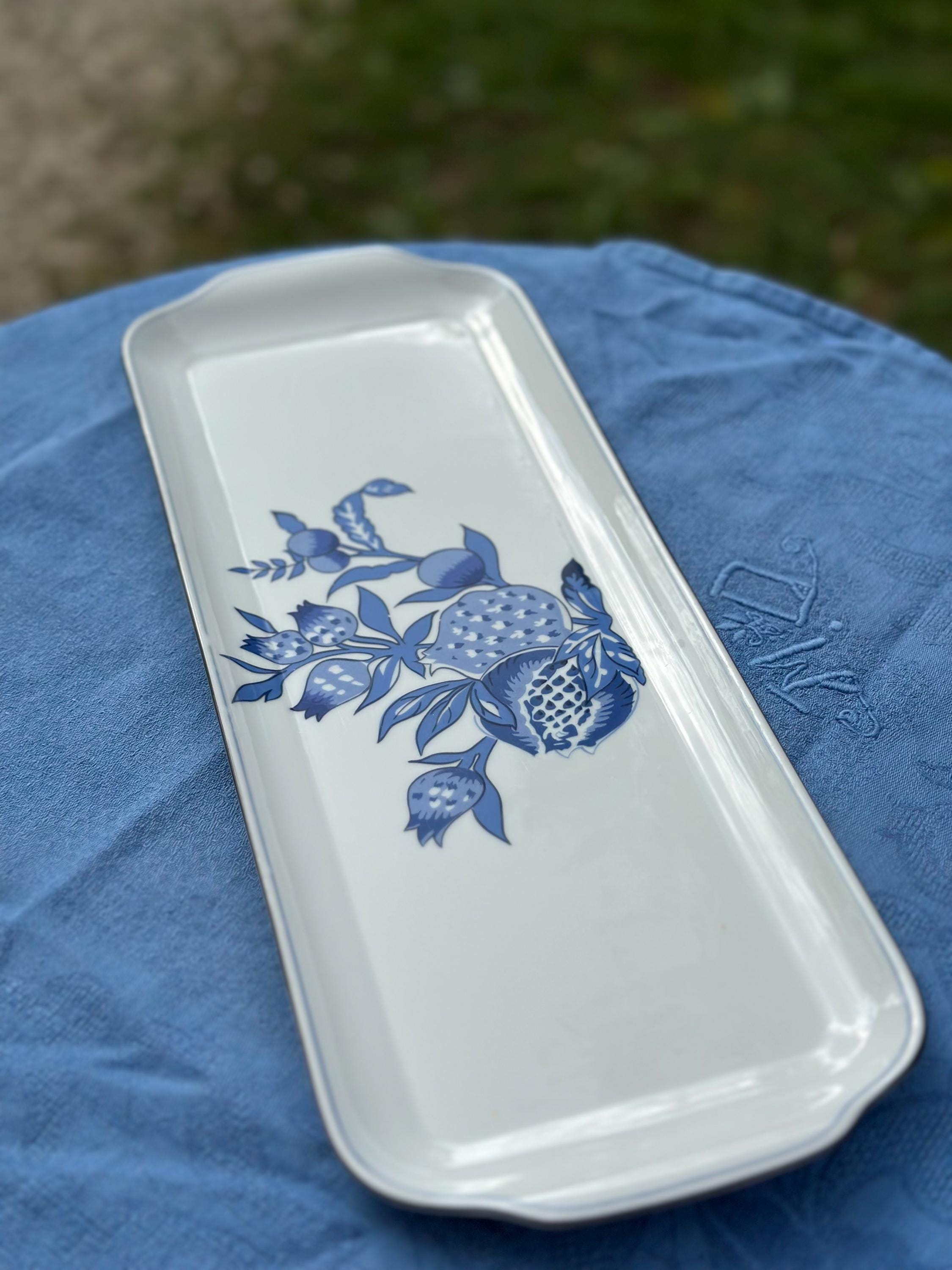 Deshoulières Porcelain Cake Platter – Bracieux model by Patrick Frey