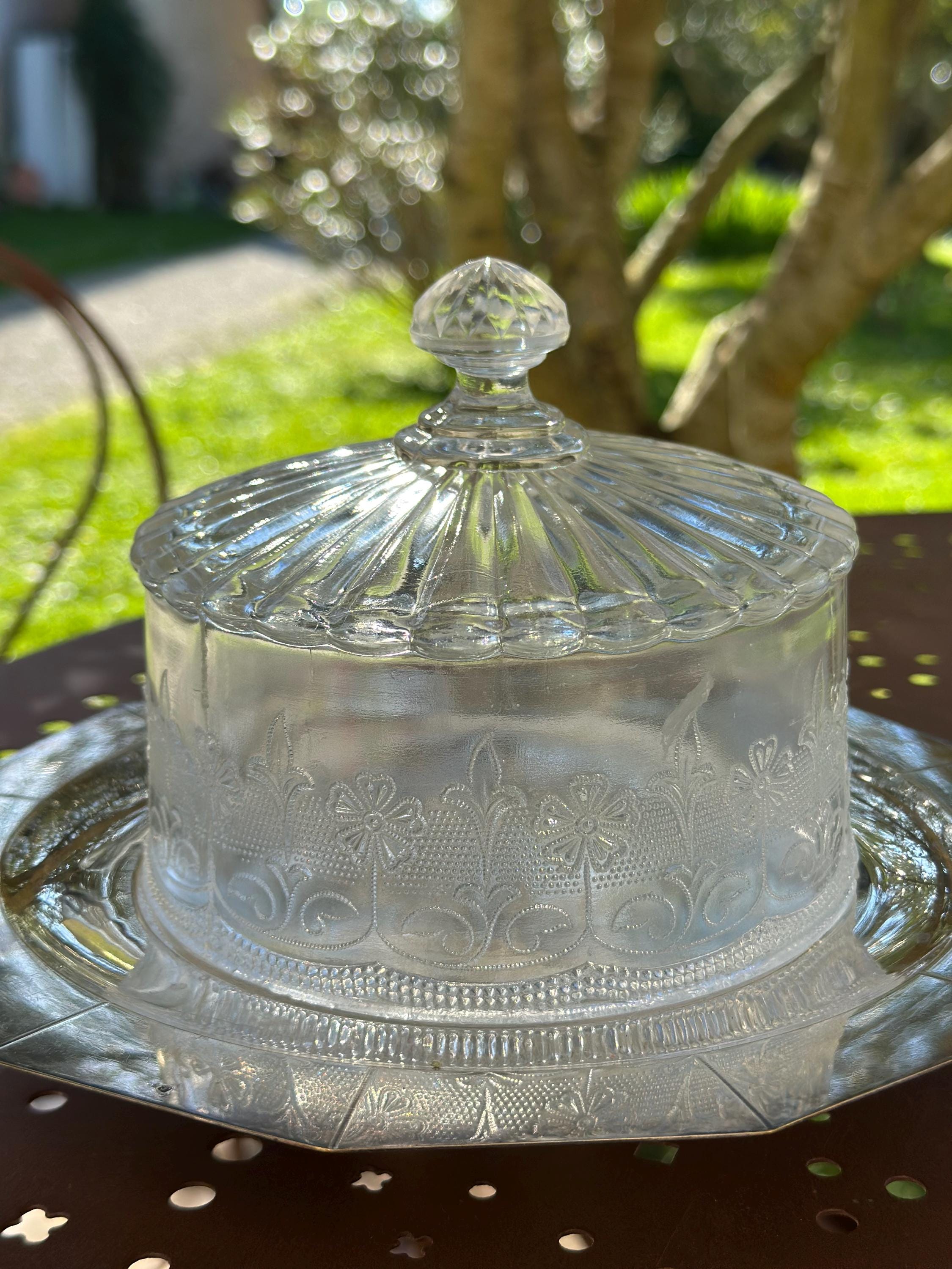 Vintage molded glass cheese cloche – Floral design