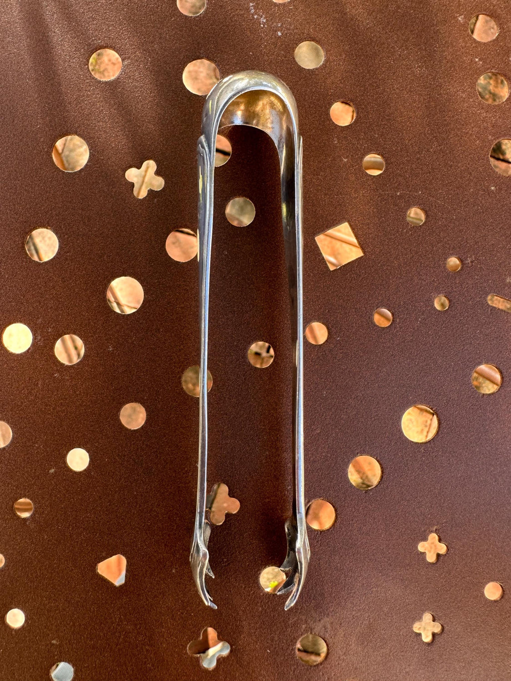 Pince à sucre en métal argenté Gundart – Style rétro