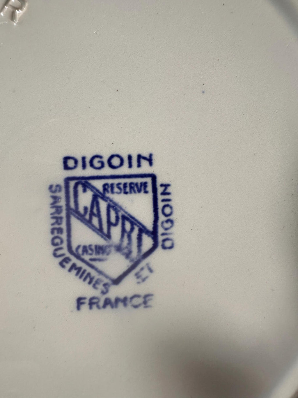 Grand plat rond ancien Sarreguemines – Modèle Capri