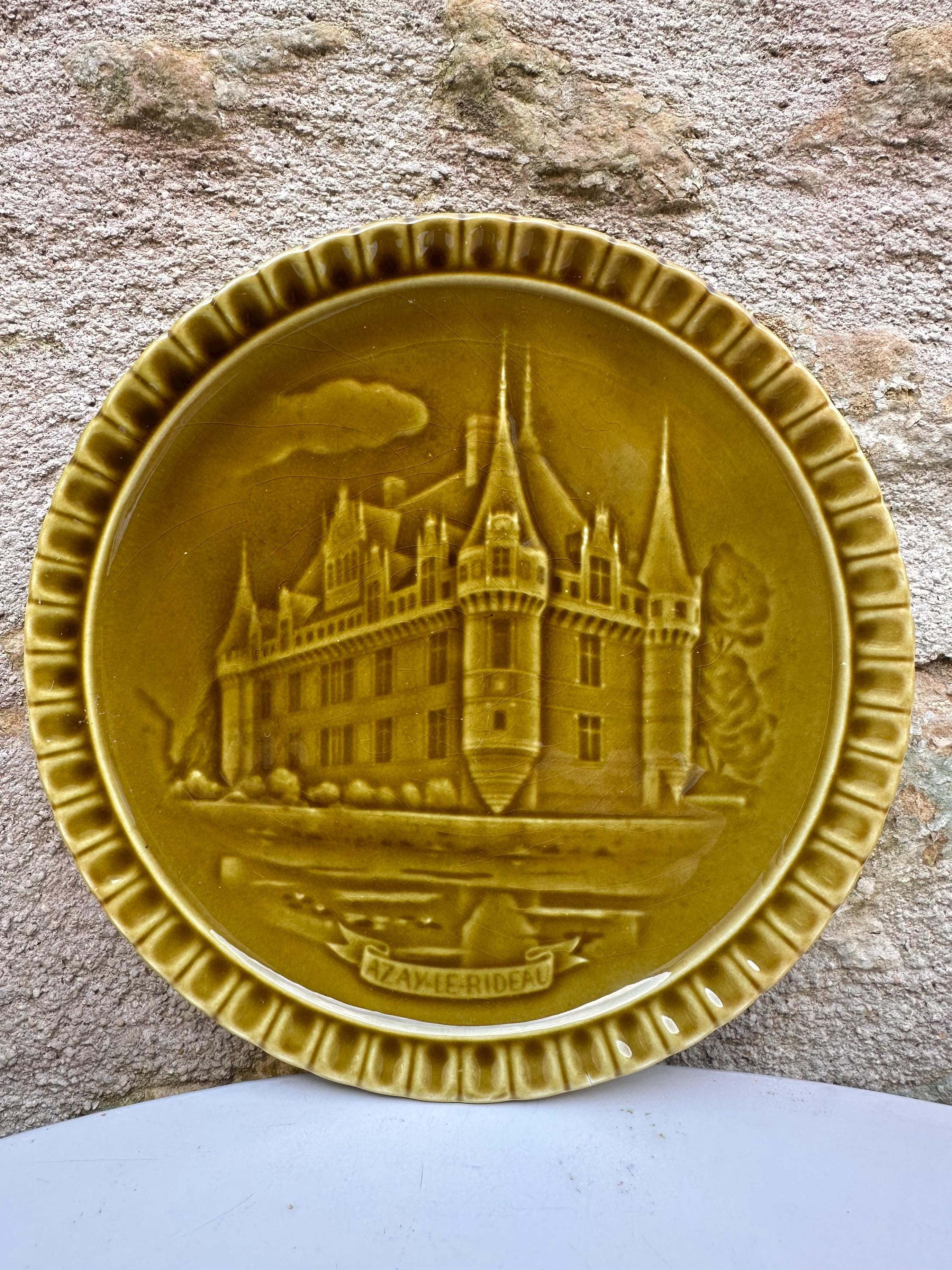 Rare 12 Assiettes Gien France - Châteaux de la Loire - Édition Spéciale "Anjou Vinicole" - Céramique Vintage Vert Olive Miel