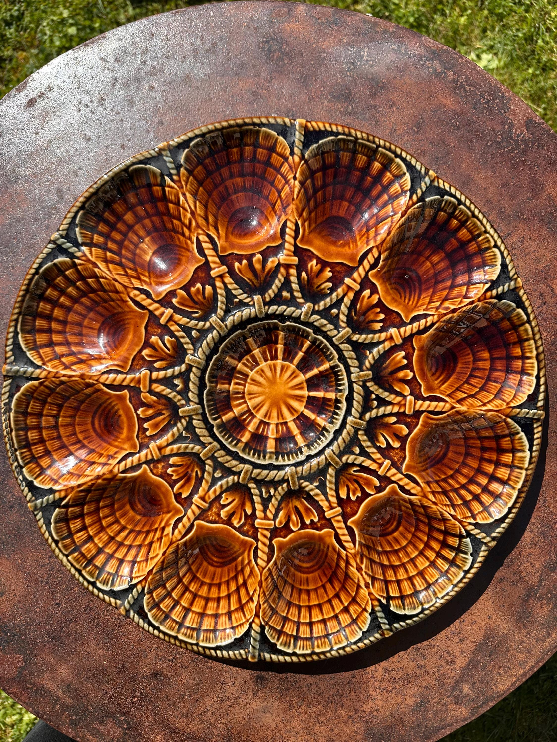 Antique Sarreguemines slipware oyster dish – 12 compartments