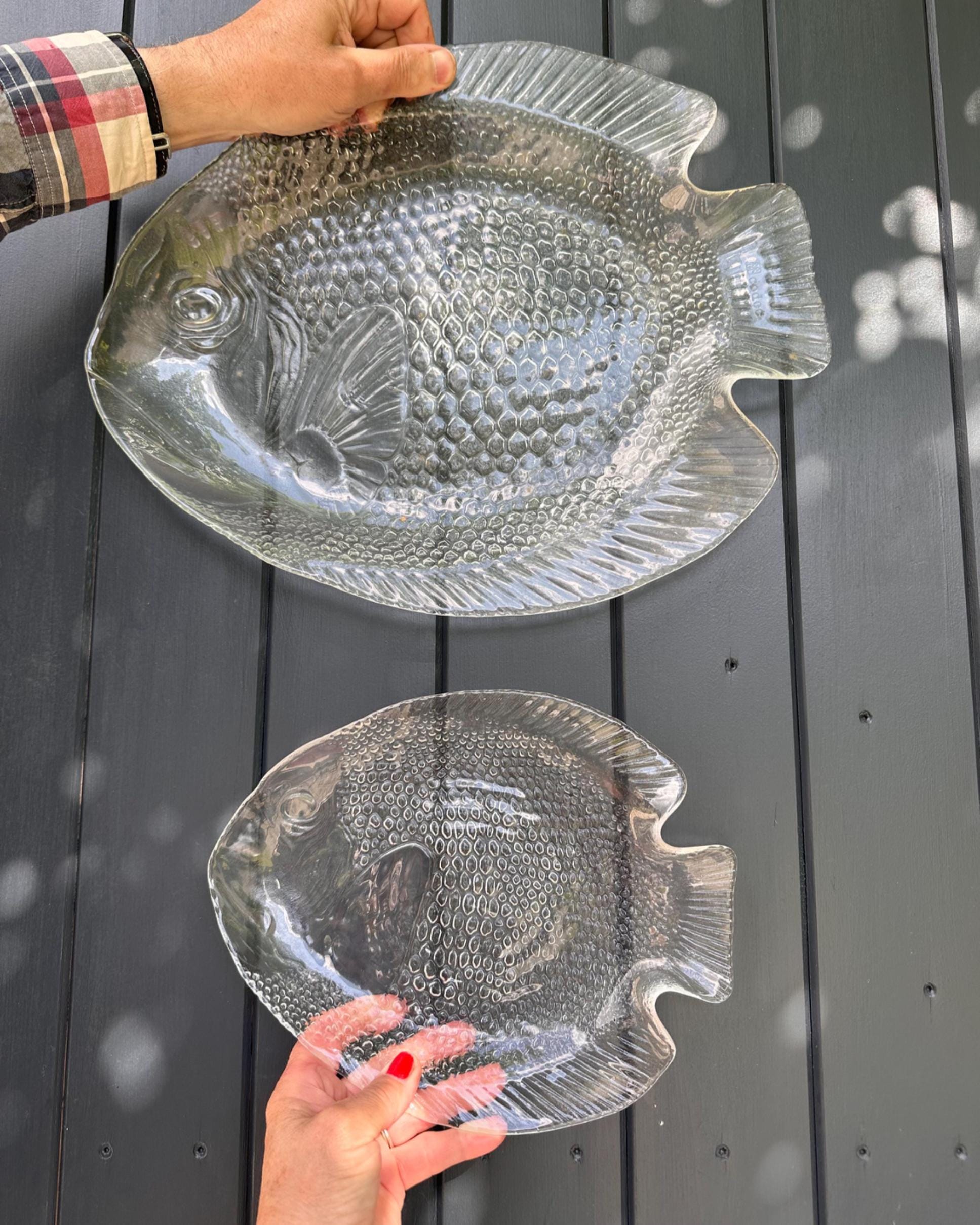 Vintage Arcoroc Fish Set – 1 large platter and 6 plates